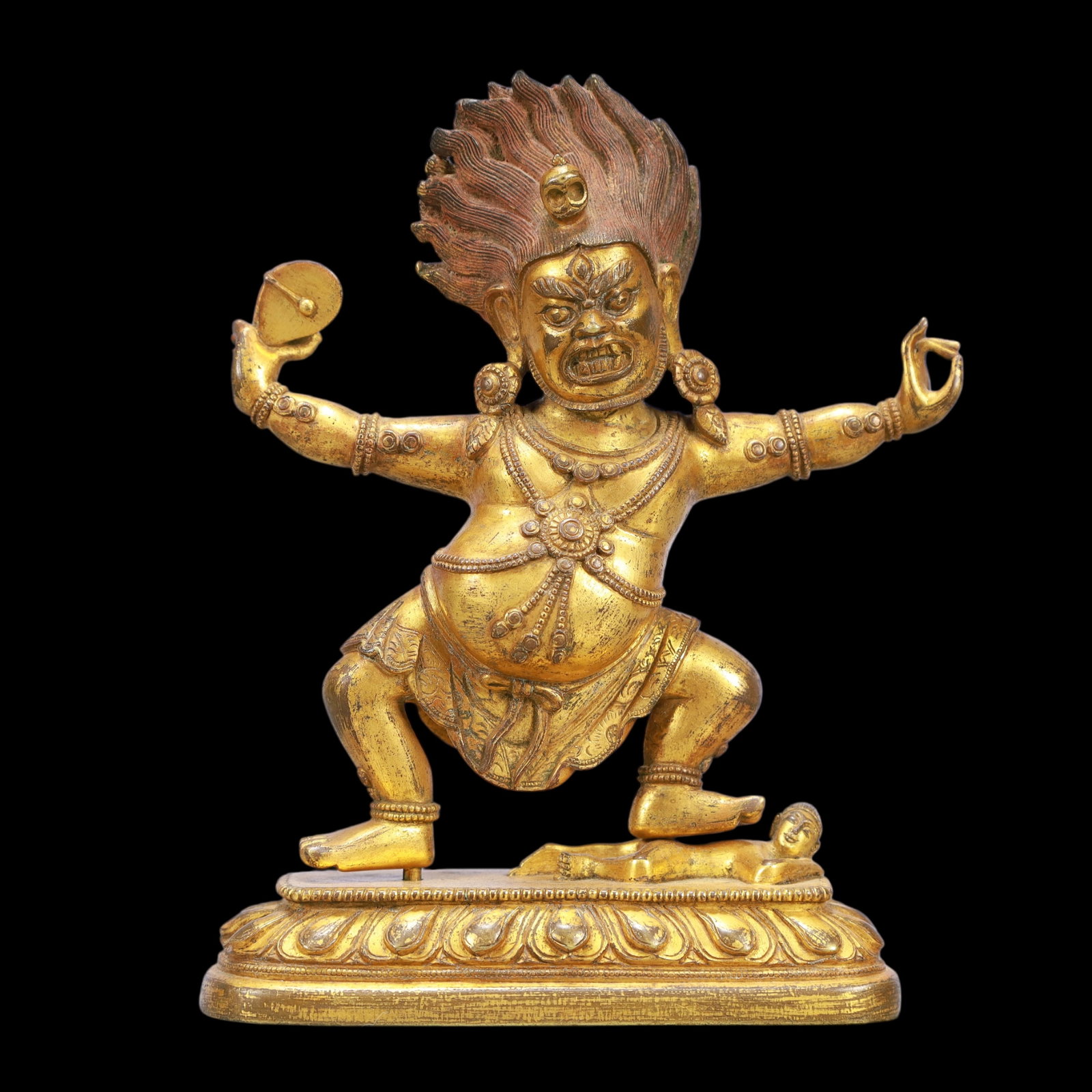 A Exquisite Gilt Bronze Statue of Vajra: A Exquisite Gilt Bronze Statue of Vajra Ming Dynasty, China Size:11.5cmx5cmx15cm Weight:850g (The Dimensions Of All Batches Are Manually Measured.If You Need More Detailed Information, Please Contact 