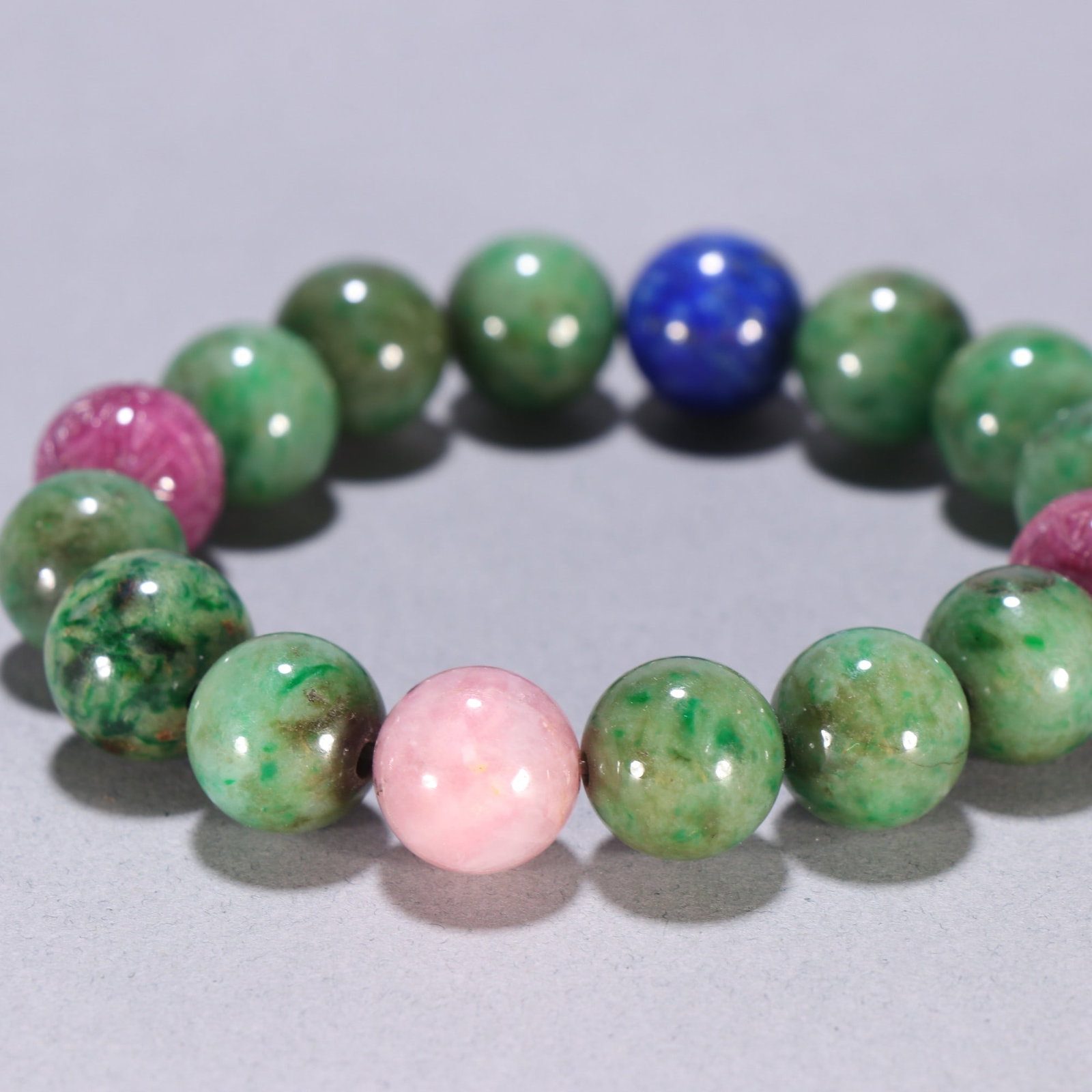 An Exquisite Jadeite Bracelets - 2