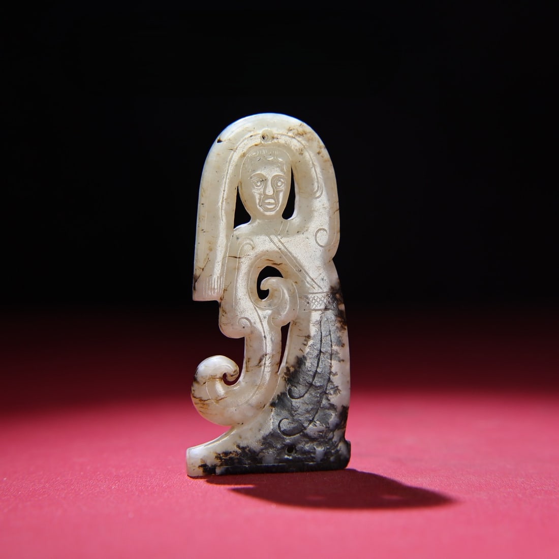 An Exquisite White Jade Figure Pendant: An Exquisite White Jade Figure Pendant Han Dynasty, China Size:8.5cmx3.9cmx0.6cm Weight:47g (The Dimensions Of All Batches Are Manually Measured.If You Need More Detailed Information, Please Contact O
