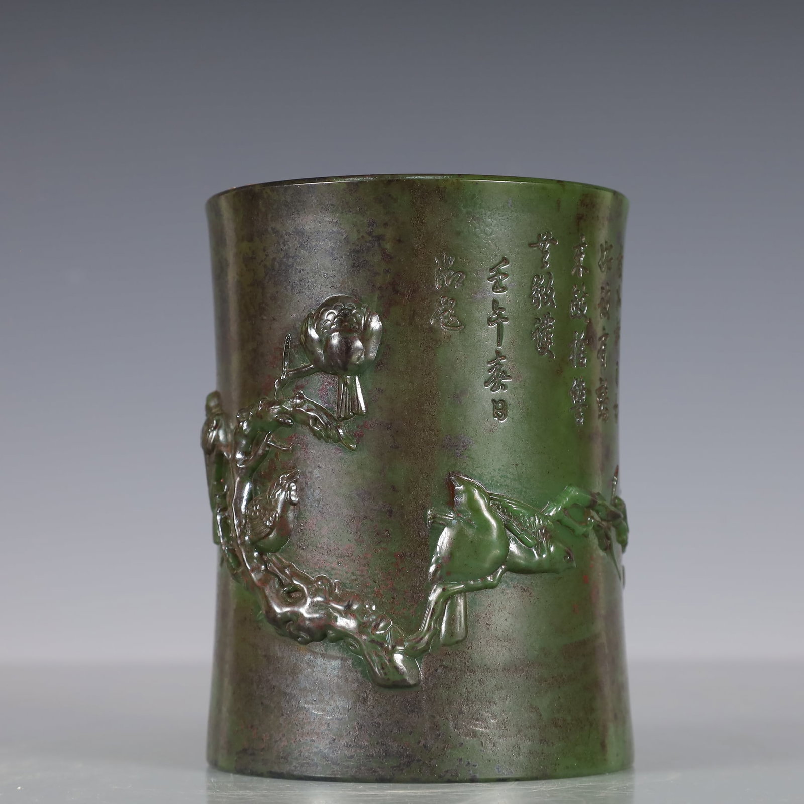A Exquisite Jasper Flower and Bird Pattern Brush Pot: A Exquisite Jasper Flower and Bird Pattern Brush Pot Qing Dynasty, China Size:9.5cmx9.5cmx12.8cm Weight:850g (The Dimensions Of All Batches Are Manually Measured.If You Need More Detailed Information,