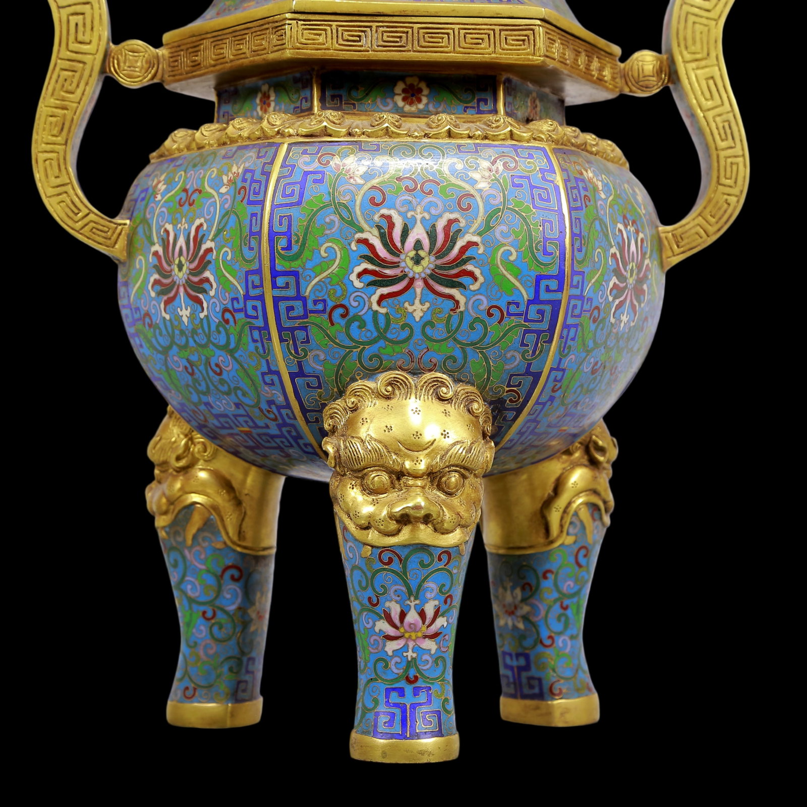 An Exquisite Gilt Bronze Cloisonne Lotus Pattern Dragon Pattern Double-Ears and Tripod Censer - 3