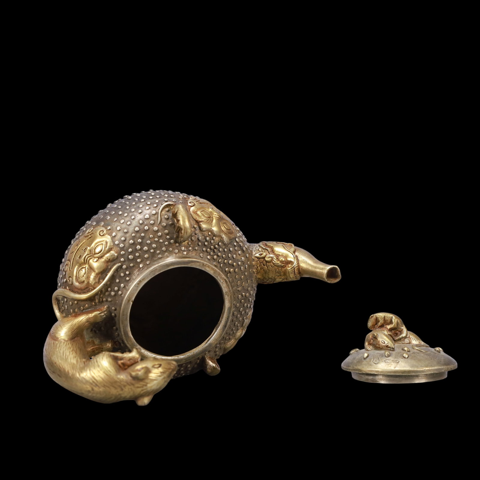 A Exquisite Gilt Silver Beast-Face Pattern Teapot - 7