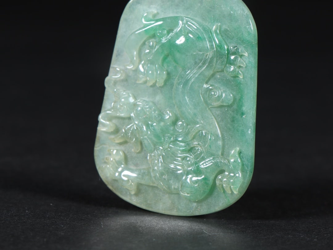 An Exquisite Jadeite Dragon Pattern Brand - 5