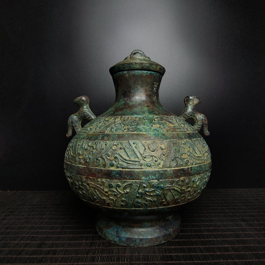An Exquisite Bronze With Inscription Double-Ears Vase: An Exquisite Bronze With Inscription Double-Ears Vase the Warring States period in China Size:29cmx23cm Weight:2.9kg (The Dimensions Of All Batches Are Manually Measured.If You Need More Detailed