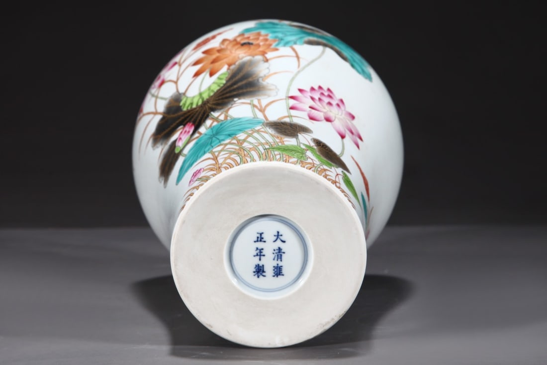 An Exquisite Famille-Rose Painted Gold Flower Pattern with poem Vase - 5