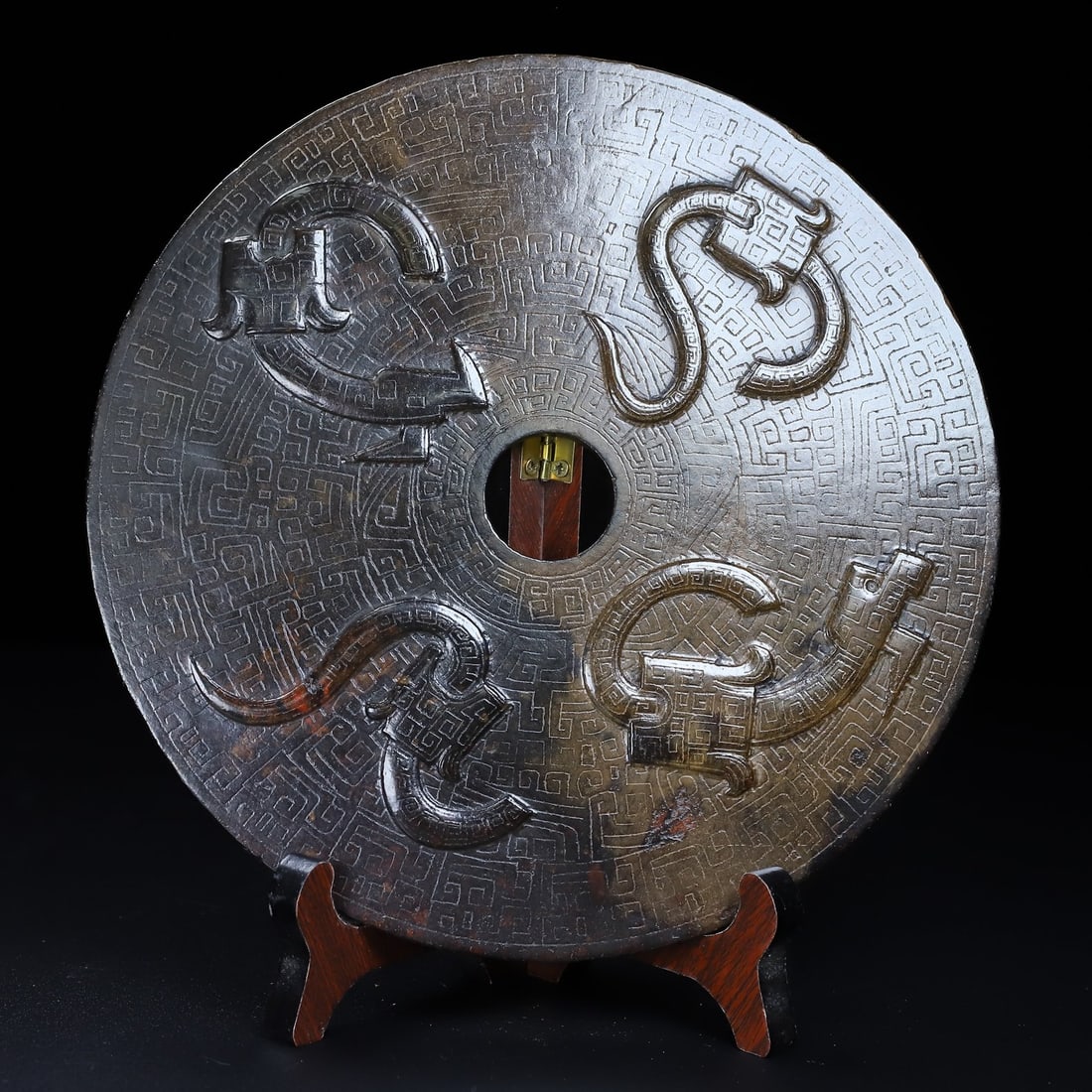 An Exquisite White Jade Ornament - 8