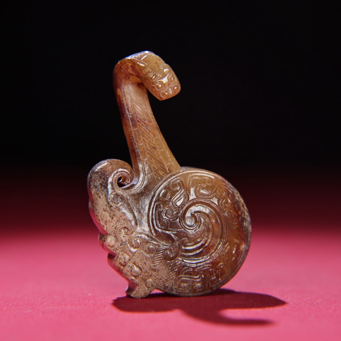 An Exquisite White Jade Bird Pattern Hook - 4