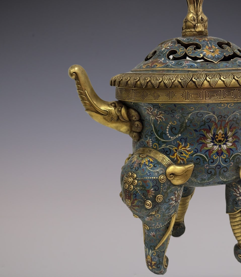An Exquisite Cloisonne Lotus Pattern Double-Ears and Tripod Censer - 3