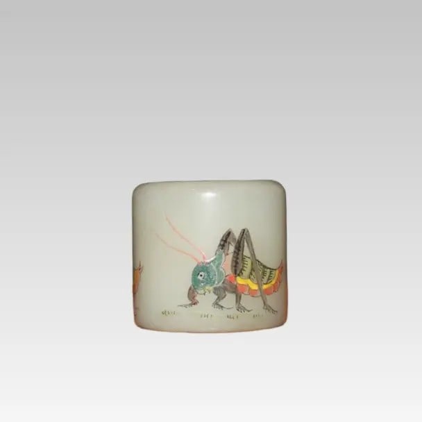 A beautiful Qing Dynasty glass-fired blue grasshopper finger ring ornament (1 of 9)