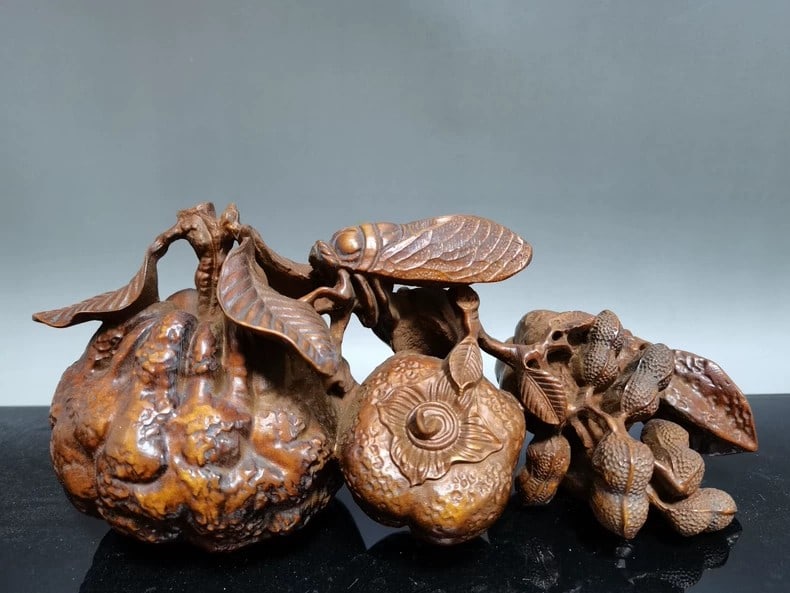 A beautiful Qing Dynasty boxwood carving ancient ornament titled "Daily Wealth." (1 of 9)