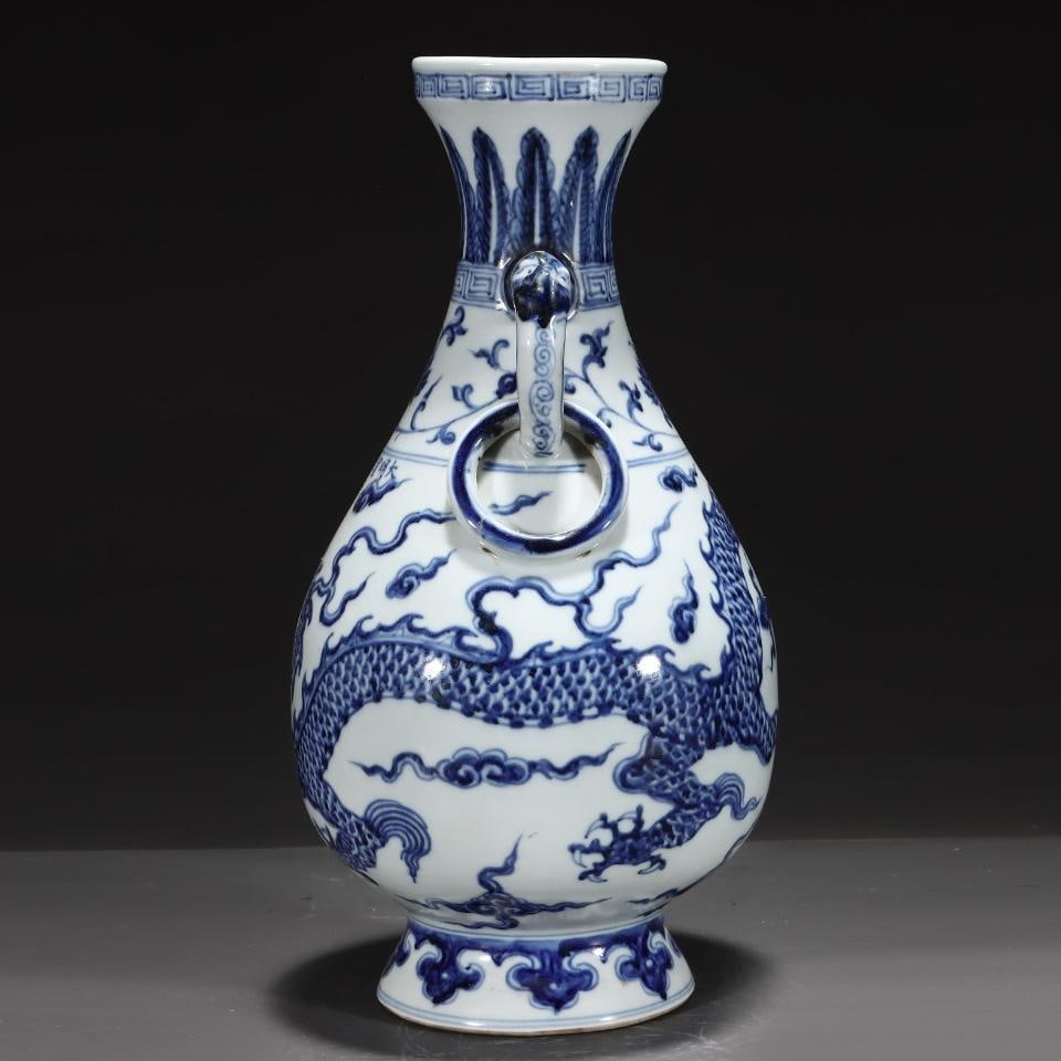 A fine Ming Dynasty Xuande period blue-and-white double-handled vase with cloud and dragon motifs (1 of 8)