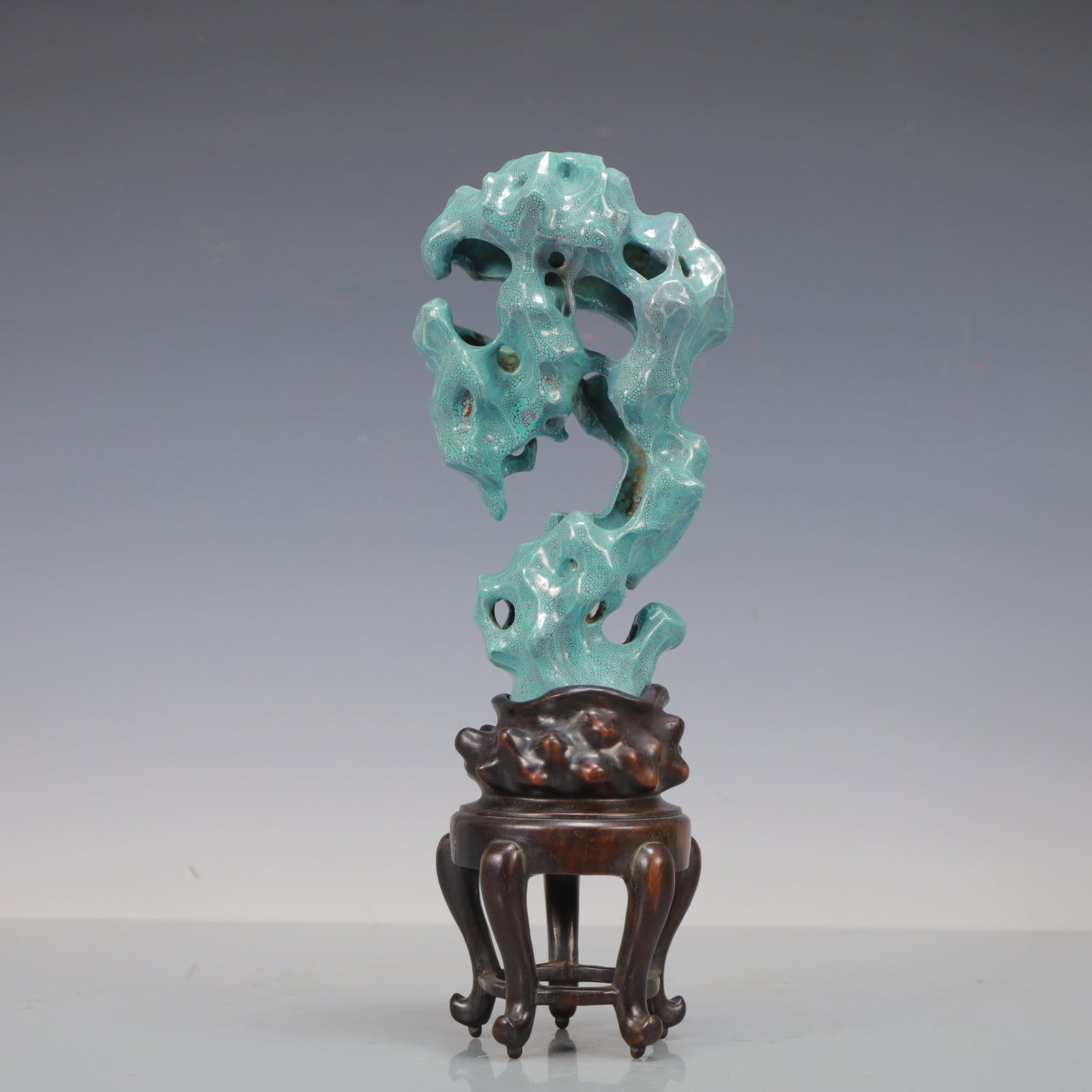 A beautiful Song Dynasty furnace-glazed ornament (1 of 9)