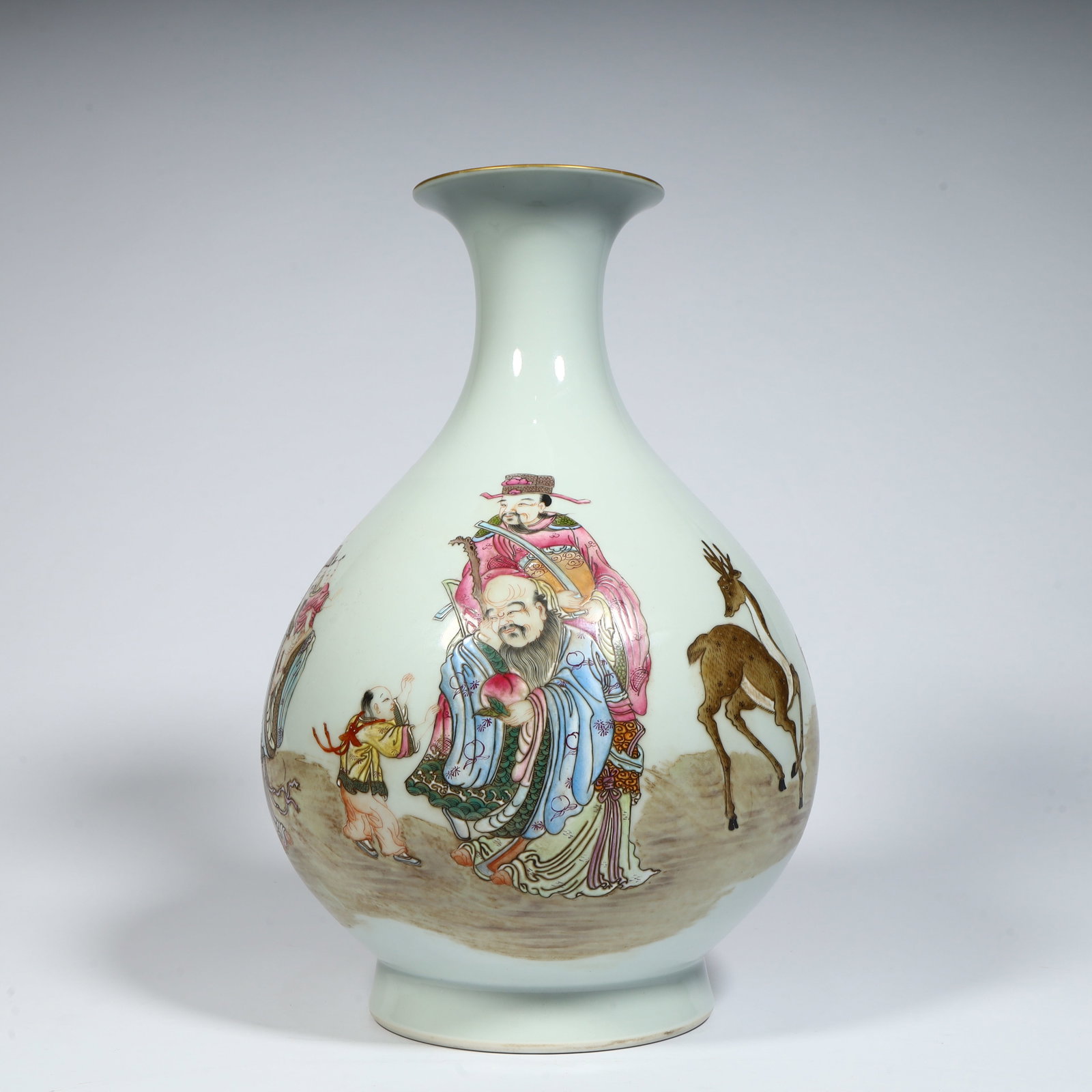 A fine Qing Dynasty Qianlong period powder-green glazed famille rose Fortune, Prosperity, and: Qing Dynasty Qianlong period pink-blue glazed famille rose Fortune, Prosperity, and Longevity Three Stars jade pot spring vaseSIZE:H: 31cm L: 18.5cm W: 18.5cm W: 2kg(The Dimensions Of All Batches Are 