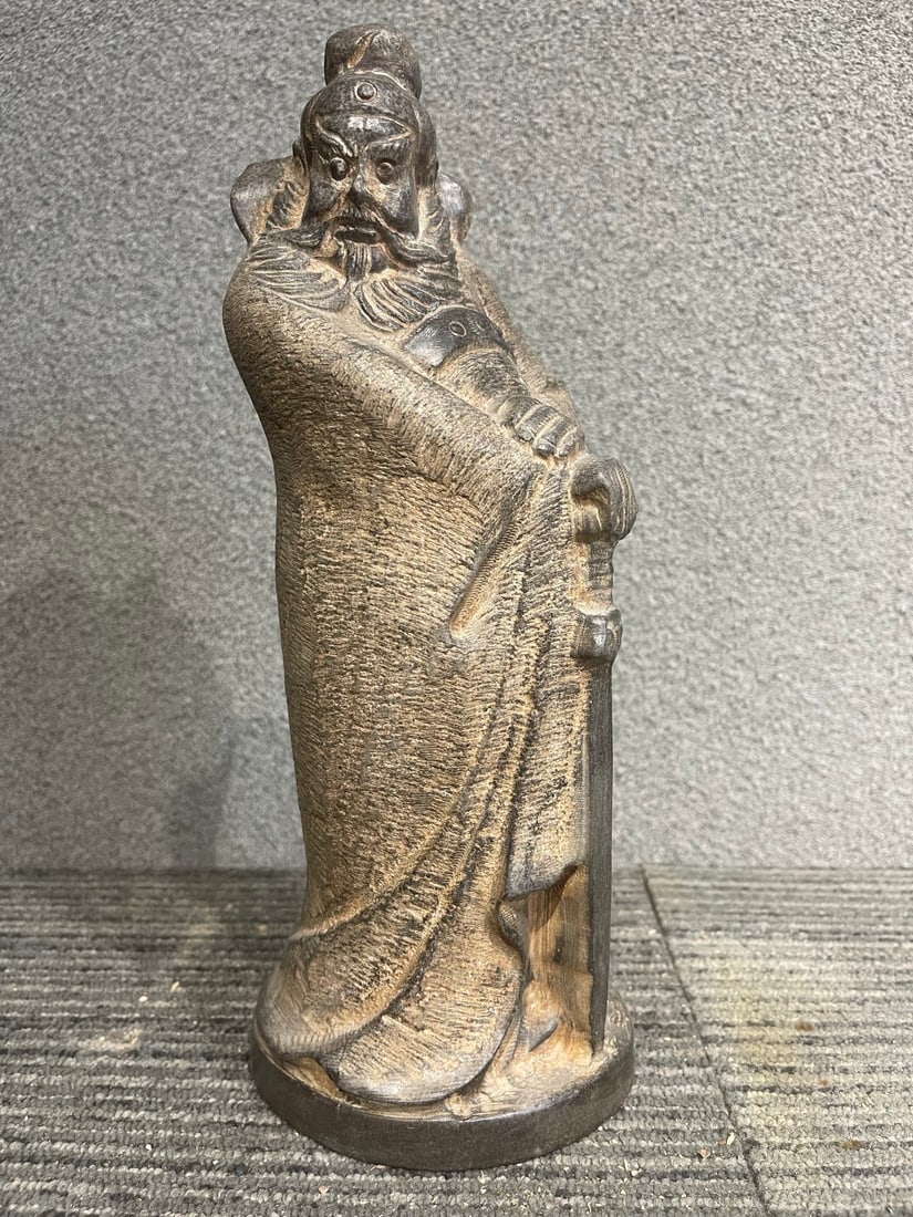 A fine piece of Qing dynasty bluestone Celestial Master Zhong Kui: Qing dynasty bluestone Celestial Master Zhong KuiSIZE:H:30cm D:12cm(The Dimensions Of All Batches Are Manually Measured.If You Need More Detailed Information, Please Contact Our Customer Service Befor