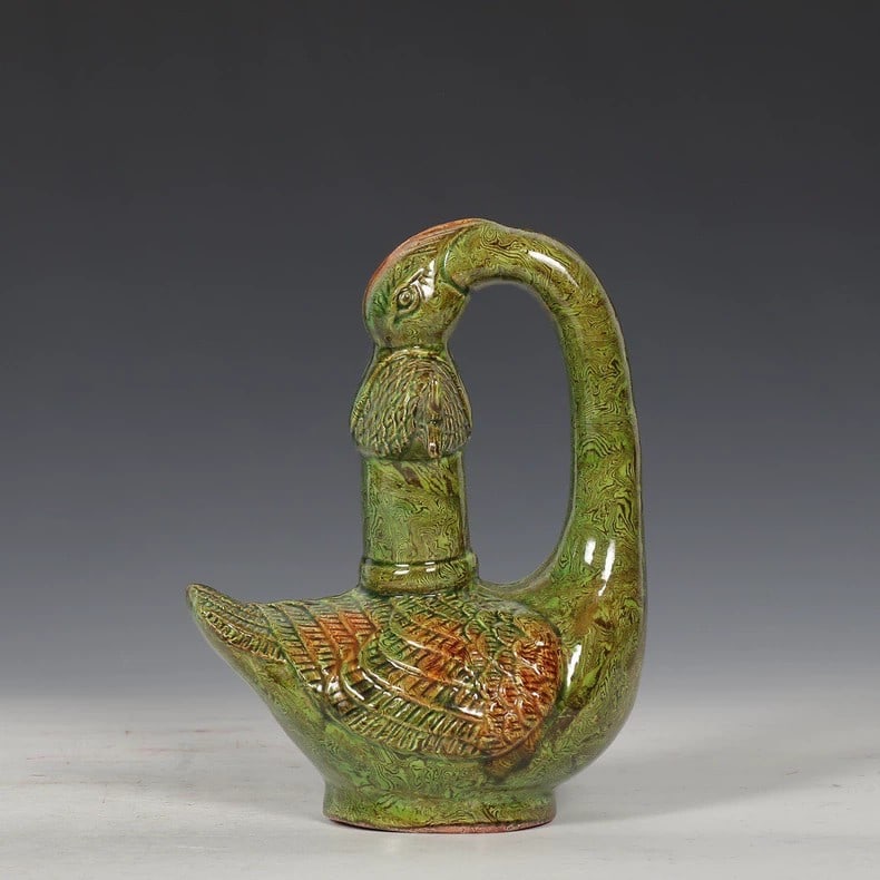 A fine Tang Gong County kiln twisted green-glazed goose fish lantern (1 of 8)