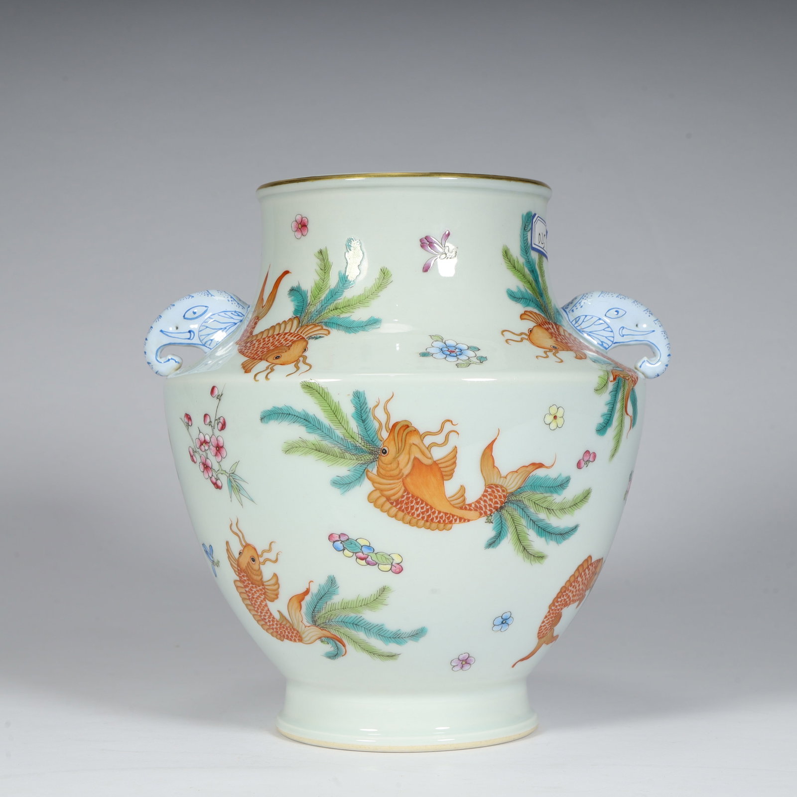 A beautiful Qing Dynasty famille rose fish and algae motif elephant-ear zun vessel (1 of 11)