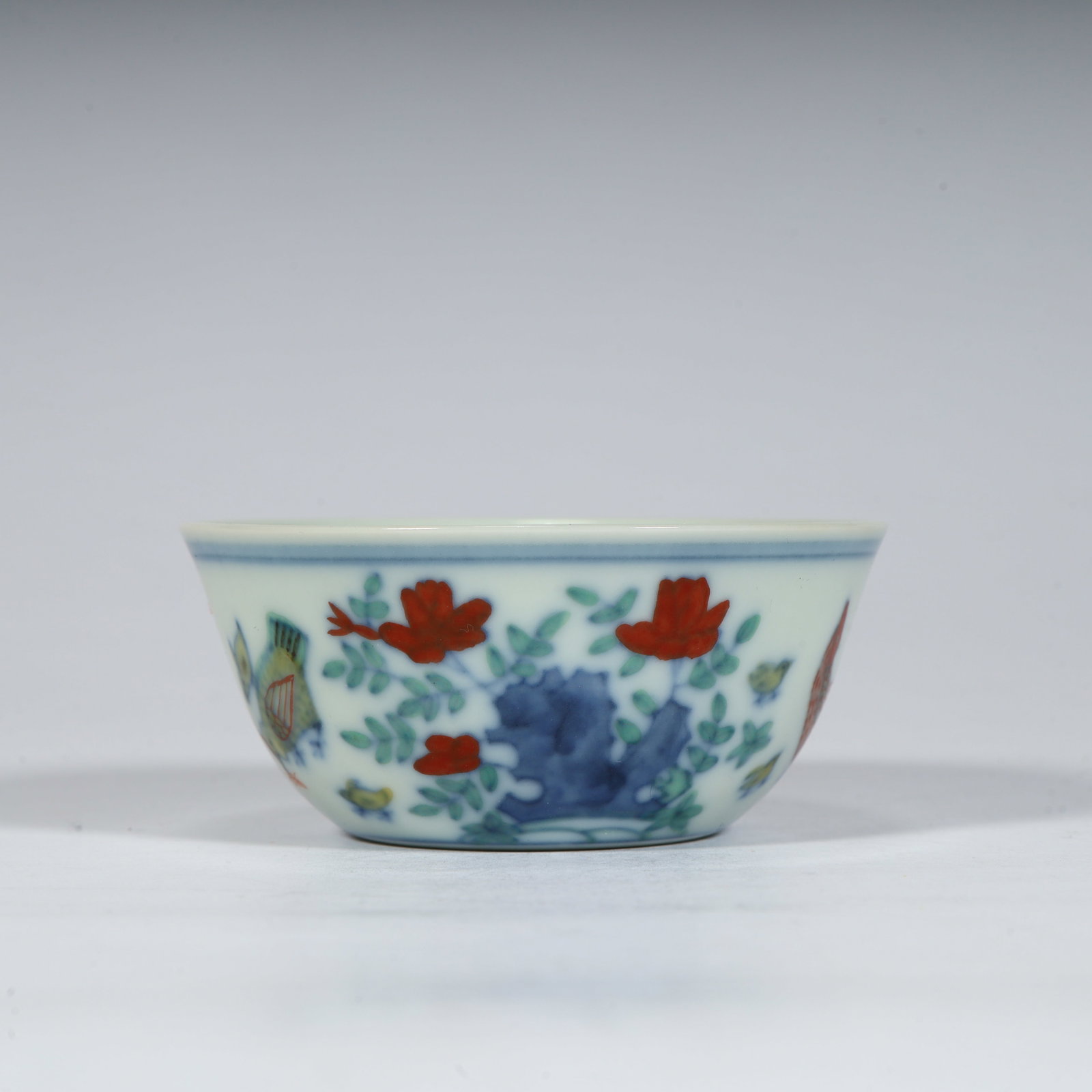 A fine Ming Dynasty Chenghua model doucai chicken jar cup (1 of 8)