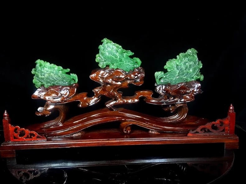 A beautiful Qing Dynasty Hetian jade, jade, 'Wealth Rolling In' Yu Baicai set ornament: Qing Dynasty Hetian jade, jadeite, 'Wealth Rolling In, Hundred Wealth Set' ornamentSIZE: Total W: 288g with base H: 200x400x110mm(The Dimensions Of All Batches Are Manually Measured.If You Need More D