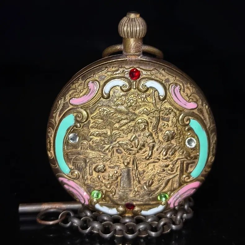 A beautiful Qing Dynasty copper enamel pocket watch: Qing Dynasty copper enamel pocket watchSIZE:H:7cm W:5.5cm W:172g(The Dimensions Of All Batches Are Manually Measured.If You Need More Detailed Information, Please Contact Our Customer Service Before B