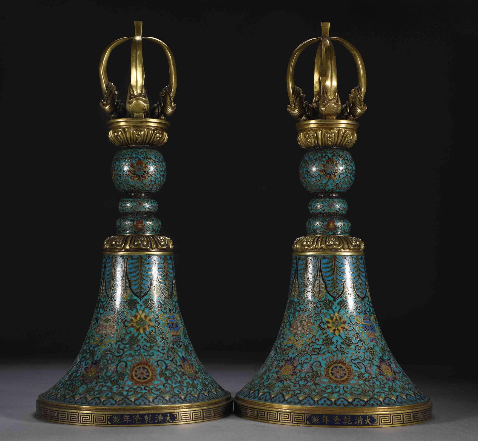 A pair of exquisite Qing Dynasty copper gilt cloisonn?? cloisonn?? diamond bells (1 of 9)