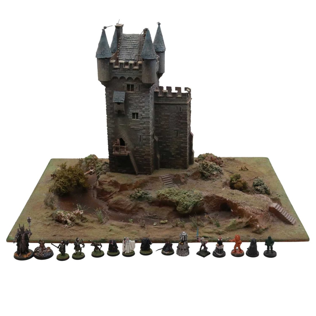 Small quantity of Warhammer Lord of the Rings figures and associated material (1 of 1)