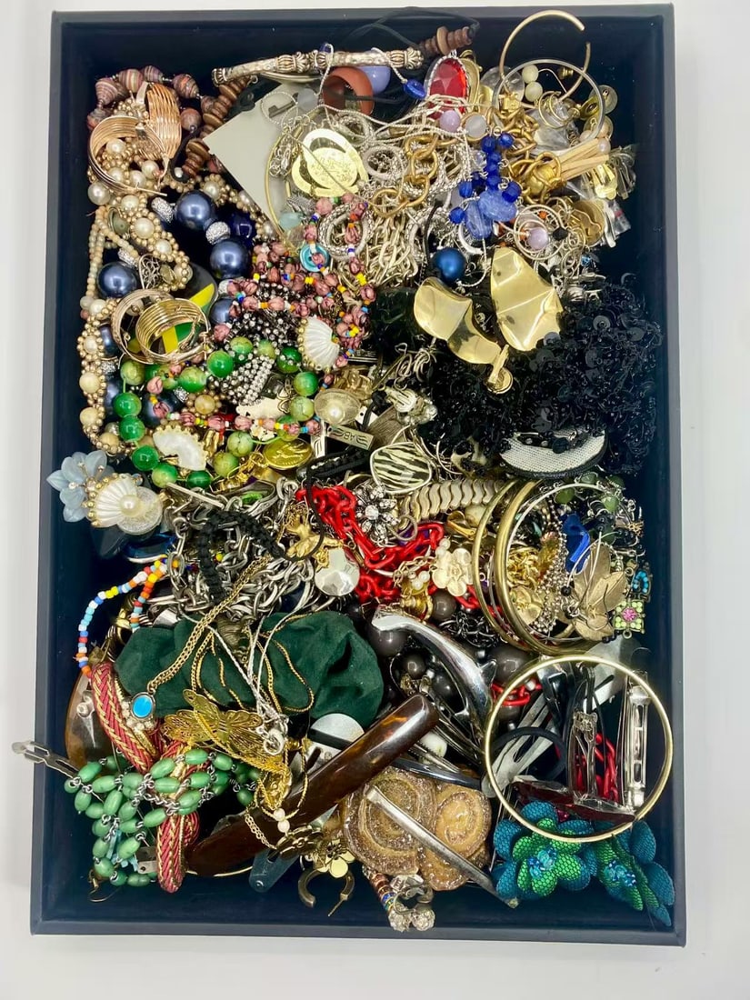 3 LB Mixed Jewelry (Unsearched / As-Is, Tray Not Included) (1 of 1)