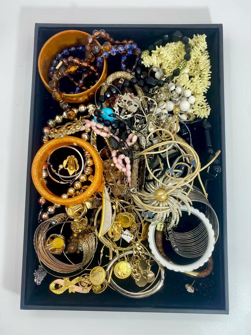 2 LB Unserached Jewelry Lot (As-Is, Tray Not Included) (1 of 1)