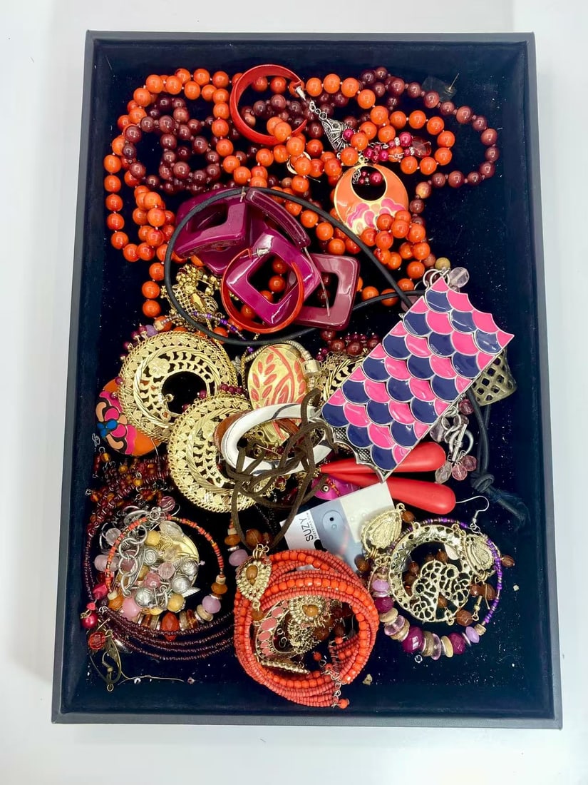 1 LB Unserached Jewelry Lot (As-Is, Tray Not Included): Assorted costume jewelry lot including necklaces, bracelets, earrings, pendants, and beaded pieces in various materials and styles. Contents are unsearched, unexamined, and untested, and are sold as-i