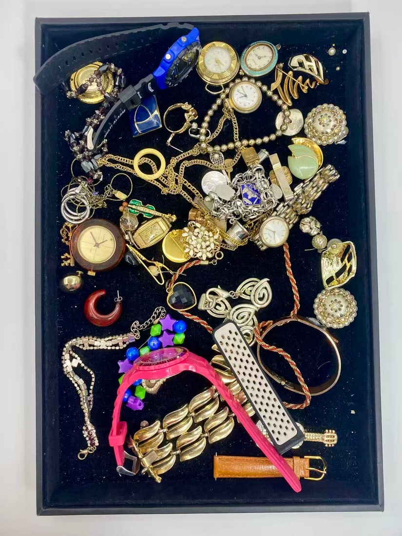1 LB Unserached Jewelry (Unsearched / As-Is, Tray Not Included): Assorted jewelry lot including necklaces, bracelets, earrings, pendants, and beaded pieces in various materials and styles. Contents are?unsearched, unexamined, and untested, and are?sold as-is. Items