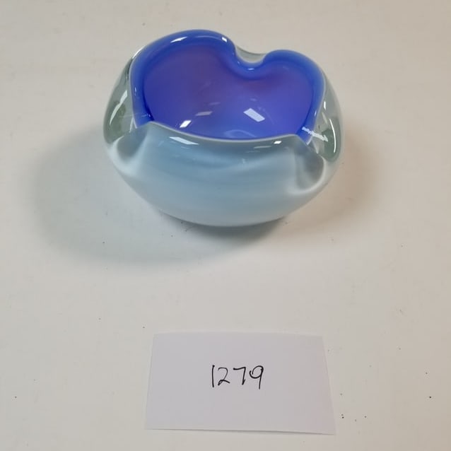 1960s Murano Art Glass Blue Glass Round Ashtray: 1960s Murano Art Glass Ashtray – Round Blue Design Stunning handcrafted piece with vibrant color. Condition varies; please refer to photos for details