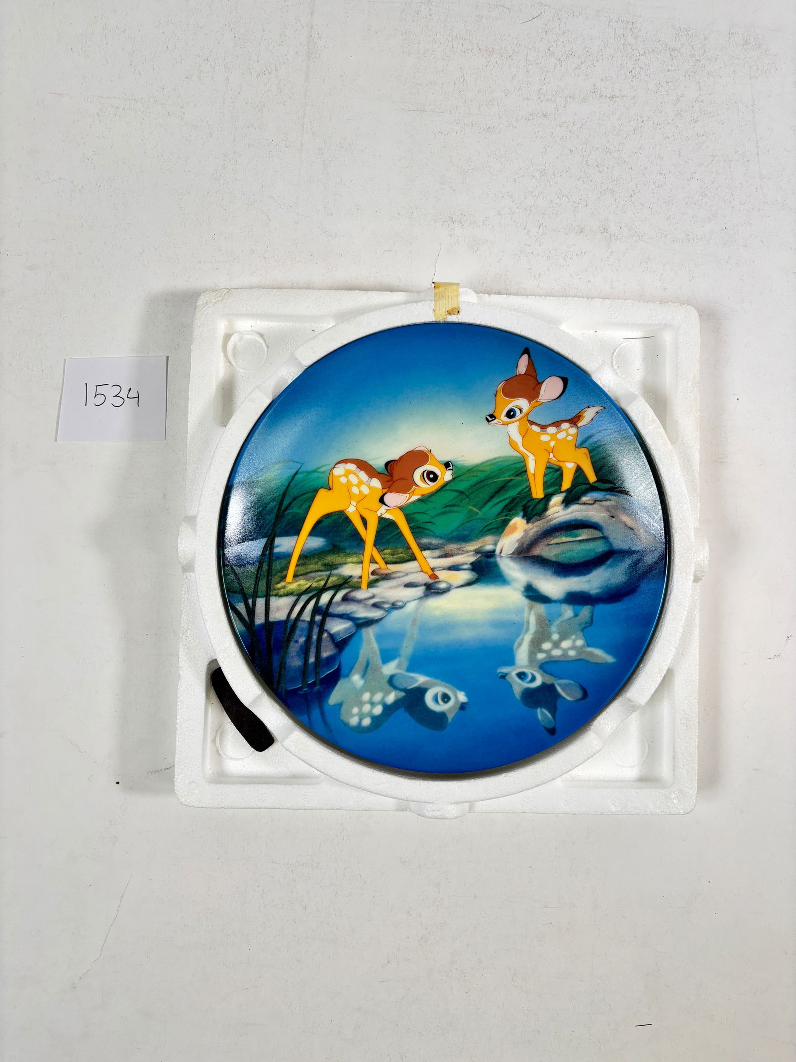 Knowles Disney's Bambi "Bashful Bambi" Limited Edition Collectors Plate: Knowles Disney's Bambi 'Bashful Bambi' Limited Edition Collector’s Plate – Beautifully crafted collectible featuring the beloved character. Condition varies; please refer to photos for details