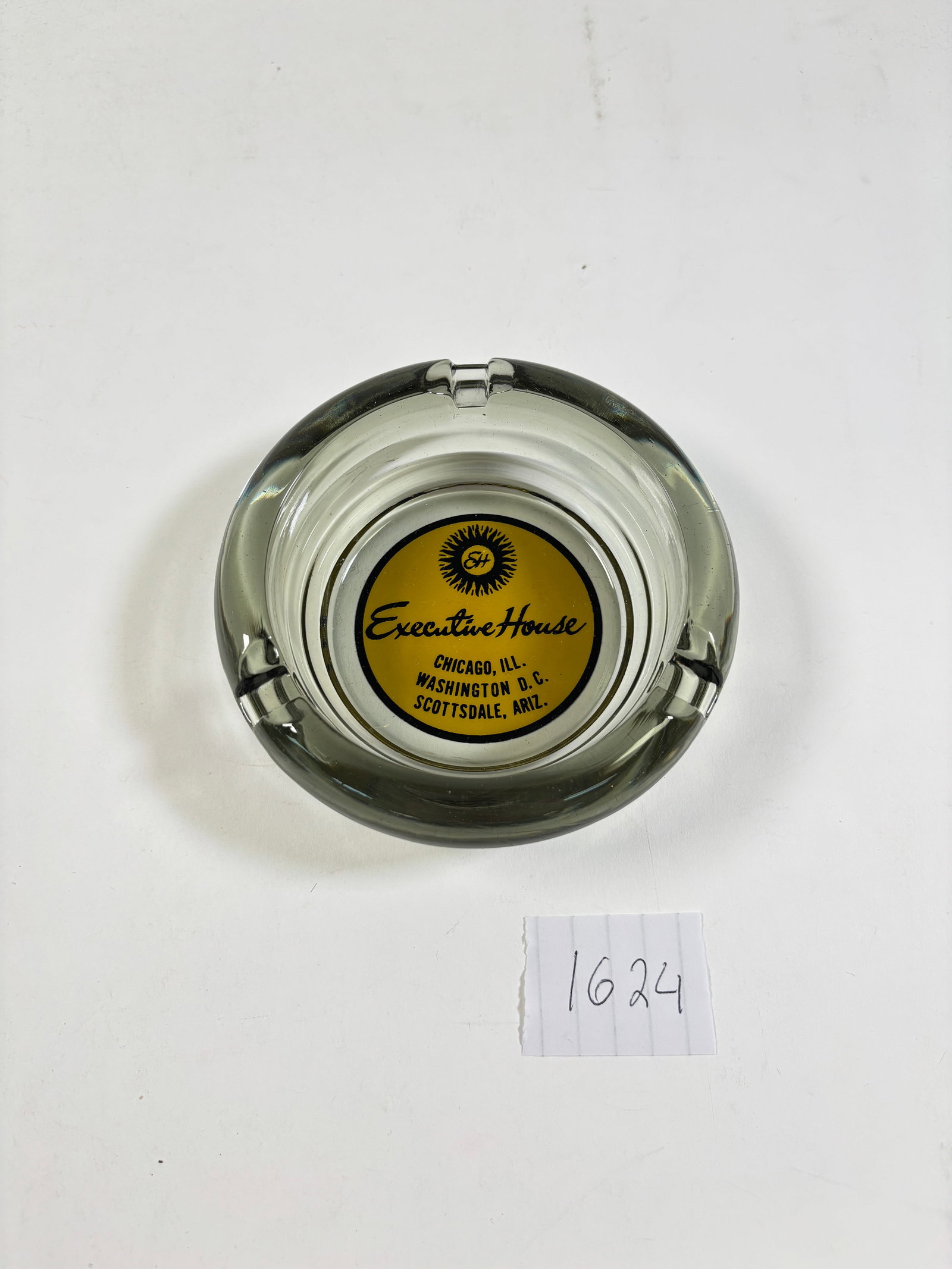 Vintage Glass Hotel Ashtray Executive House Chicago: Vintage Glass Hotel Ashtray – Executive House ChicagoClassic glass ashtray from the Executive House Hotel in Chicago. A great collectible piece with vintage charm. Please review photos for condition