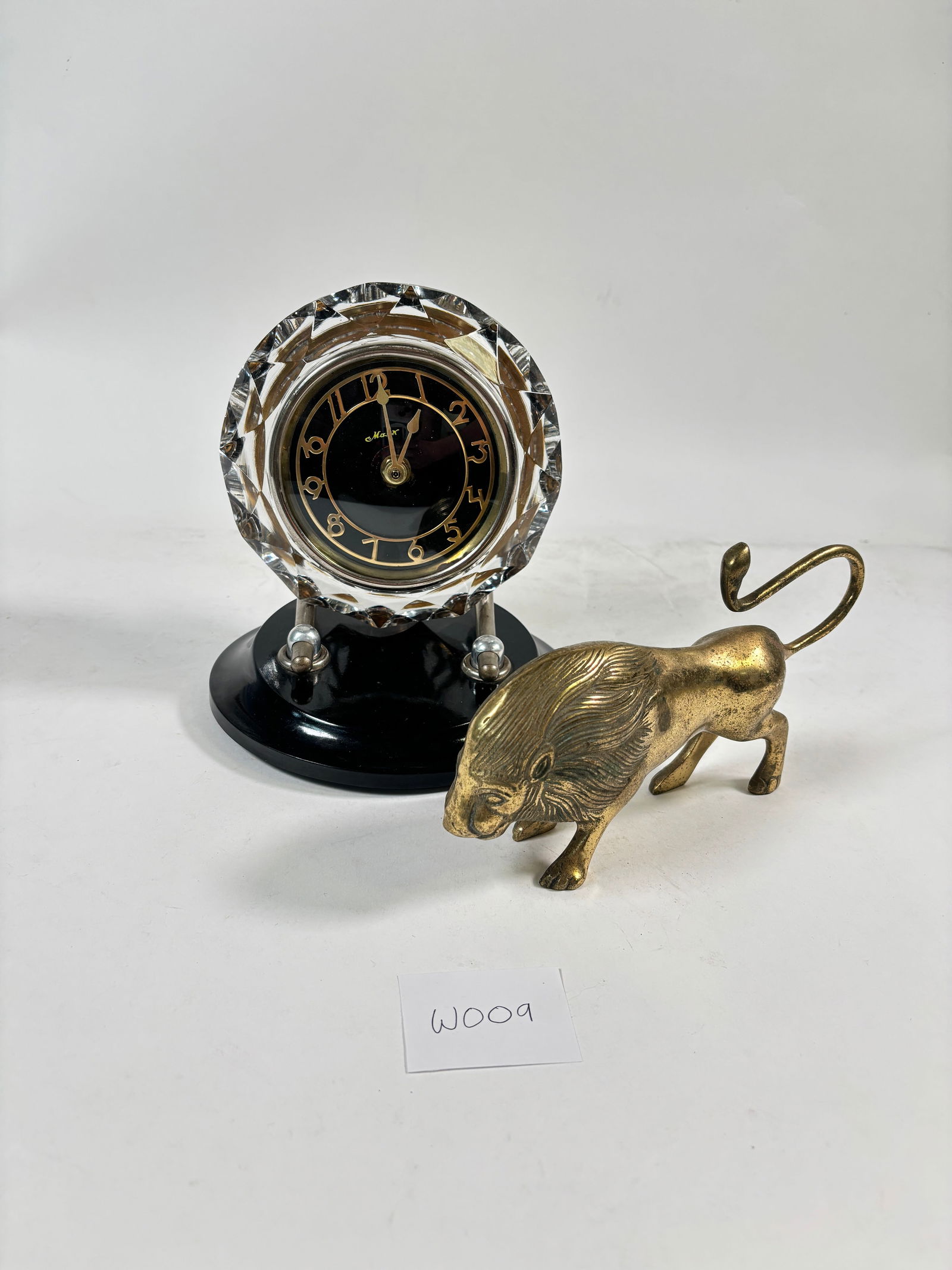 Vintage Brass Lion Figurine & Vintage 1970s Russian Majak Crystal Table Clock (1 of 5)