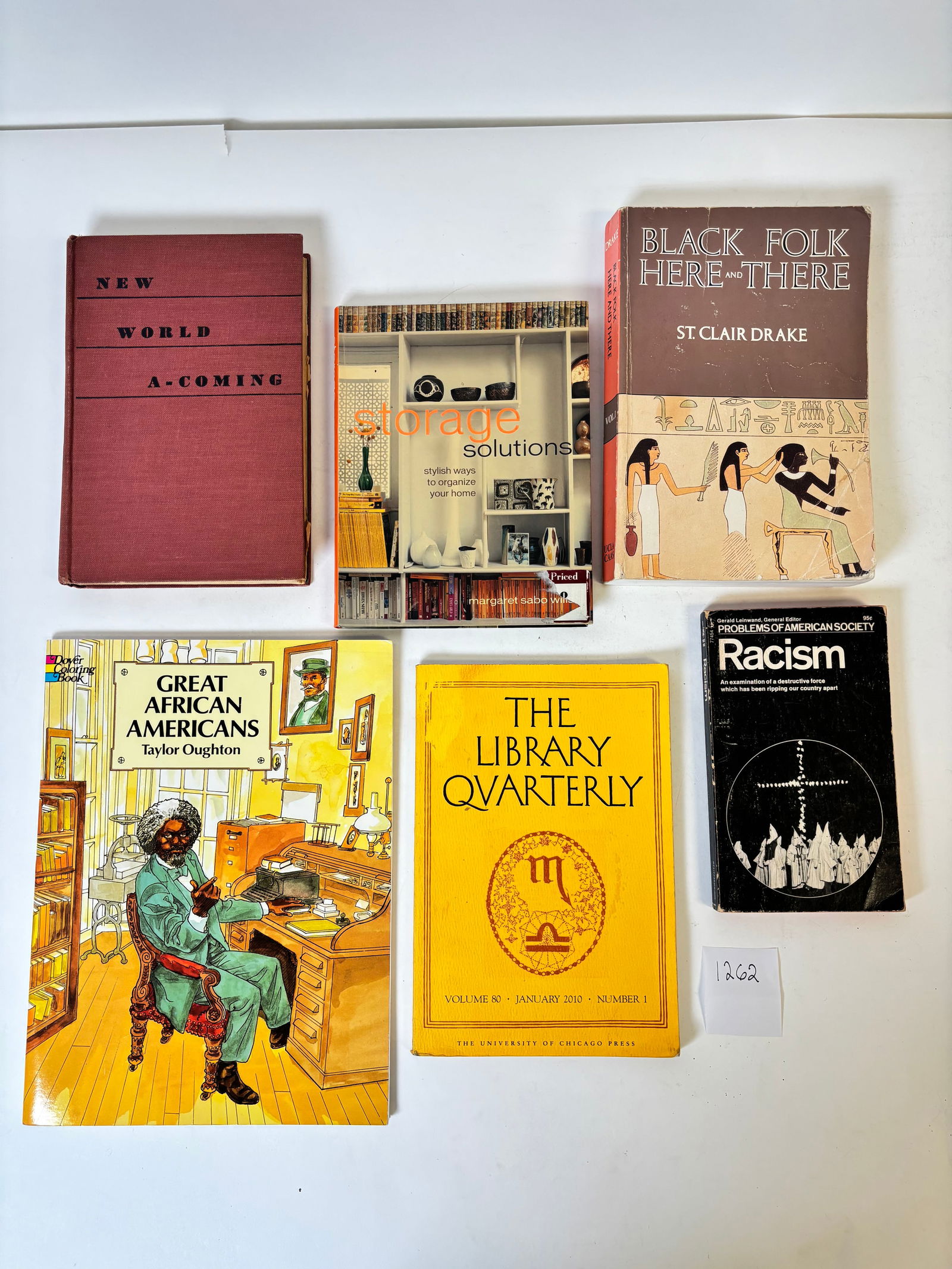 Assortment of books Set of 6 (1 of 3)