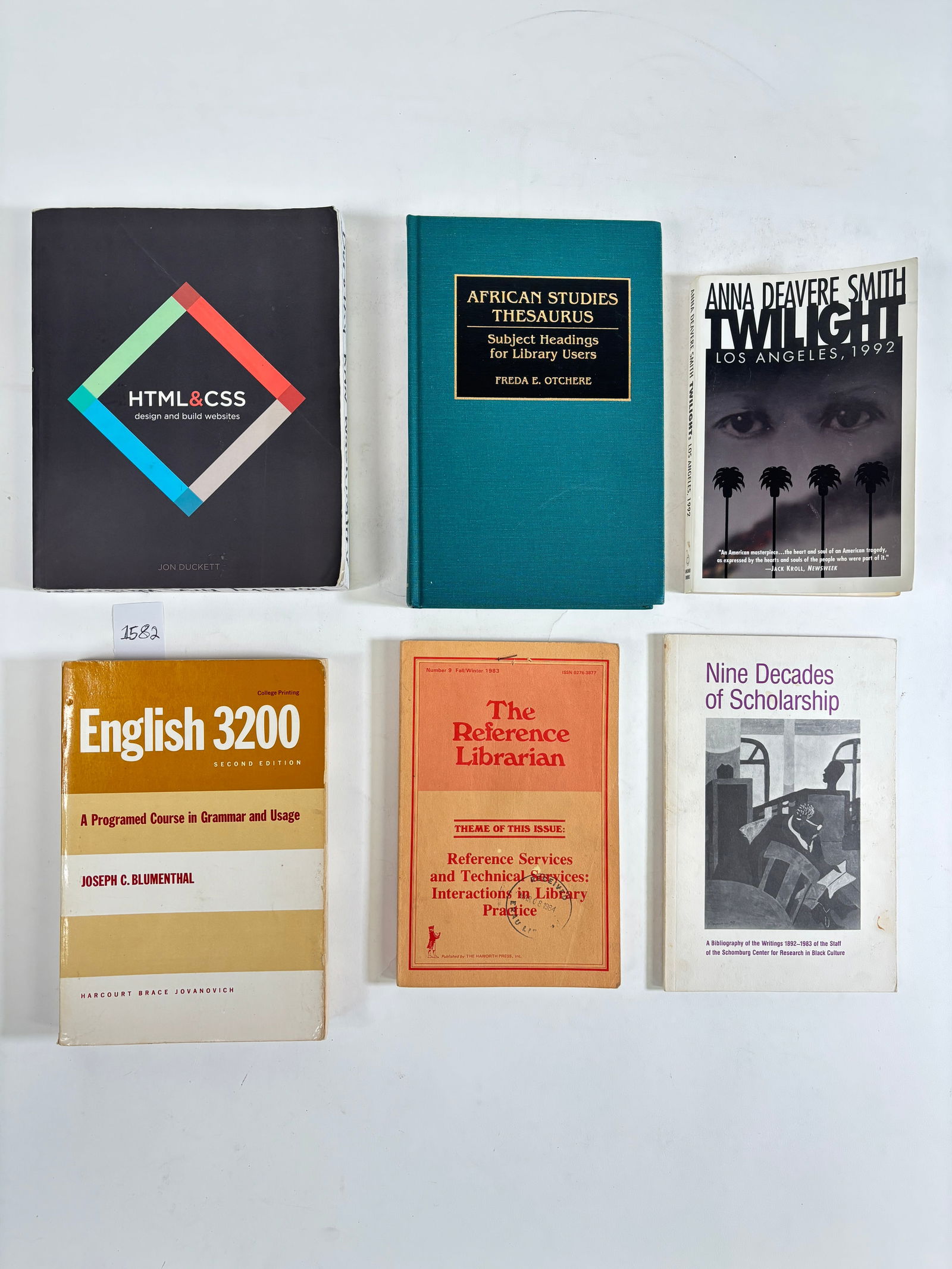 Assortment of books Set of 6 (1 of 3)