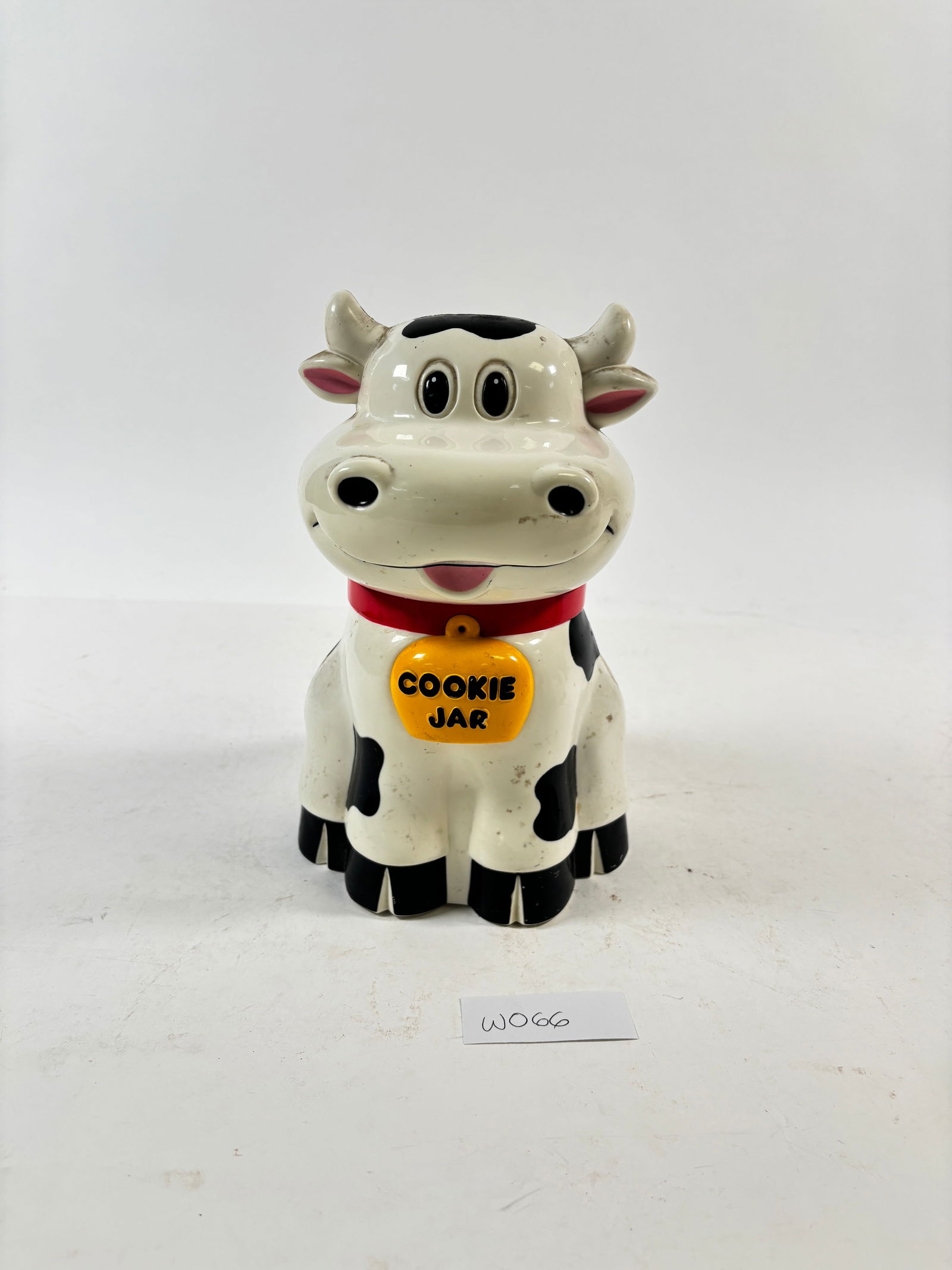 Vintage 1992 Cookie Jar -Mooing Cow (1 of 3)