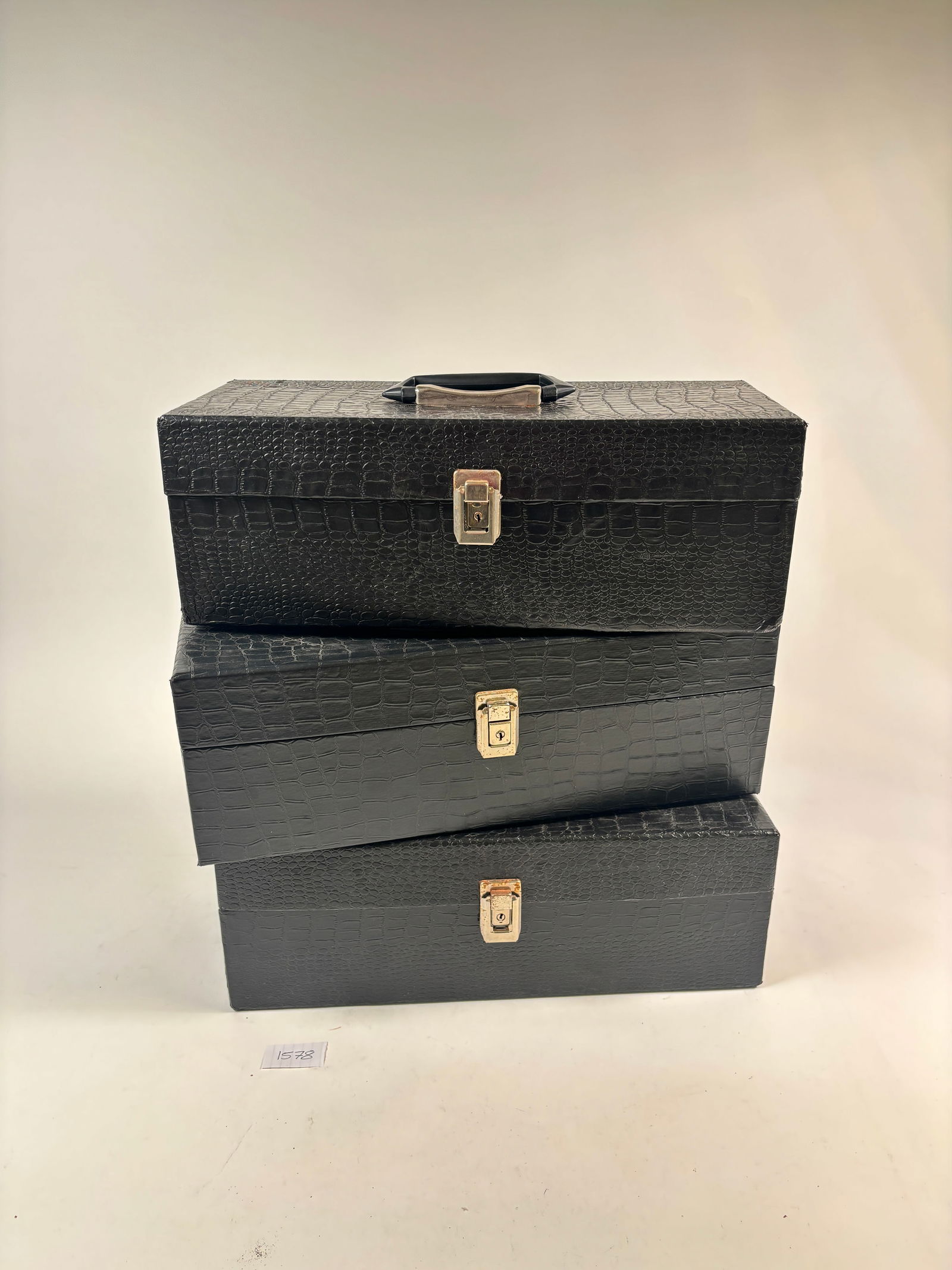 Vintage 8 Track Tape Faux Crocodile Leather Black Carrying Case Set of 3: Vintage 8-Track Tape Faux Crocodile Leather Black Carrying Cases ? Set of 3 Stylish storage for your 8-track collection. Condition varies; please refer to photos for details.