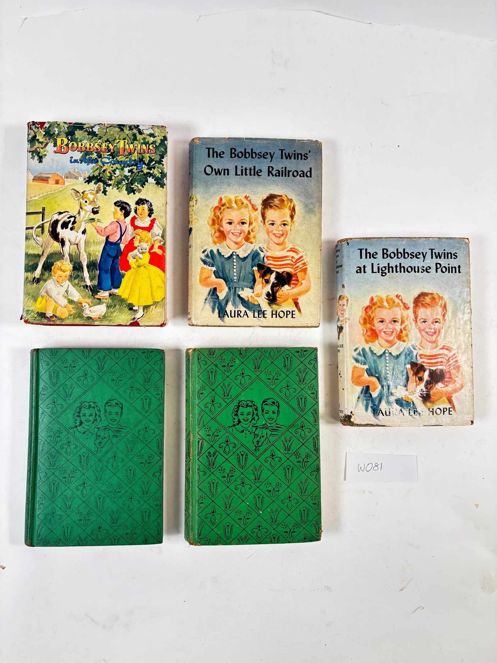 Vintage Collectible The Bobbsey Twins' Books Set of 5: Vintage Collectible The Bobbsey Twins' Books Set of 5 -Sold as-is, condition varies. See photos for details.