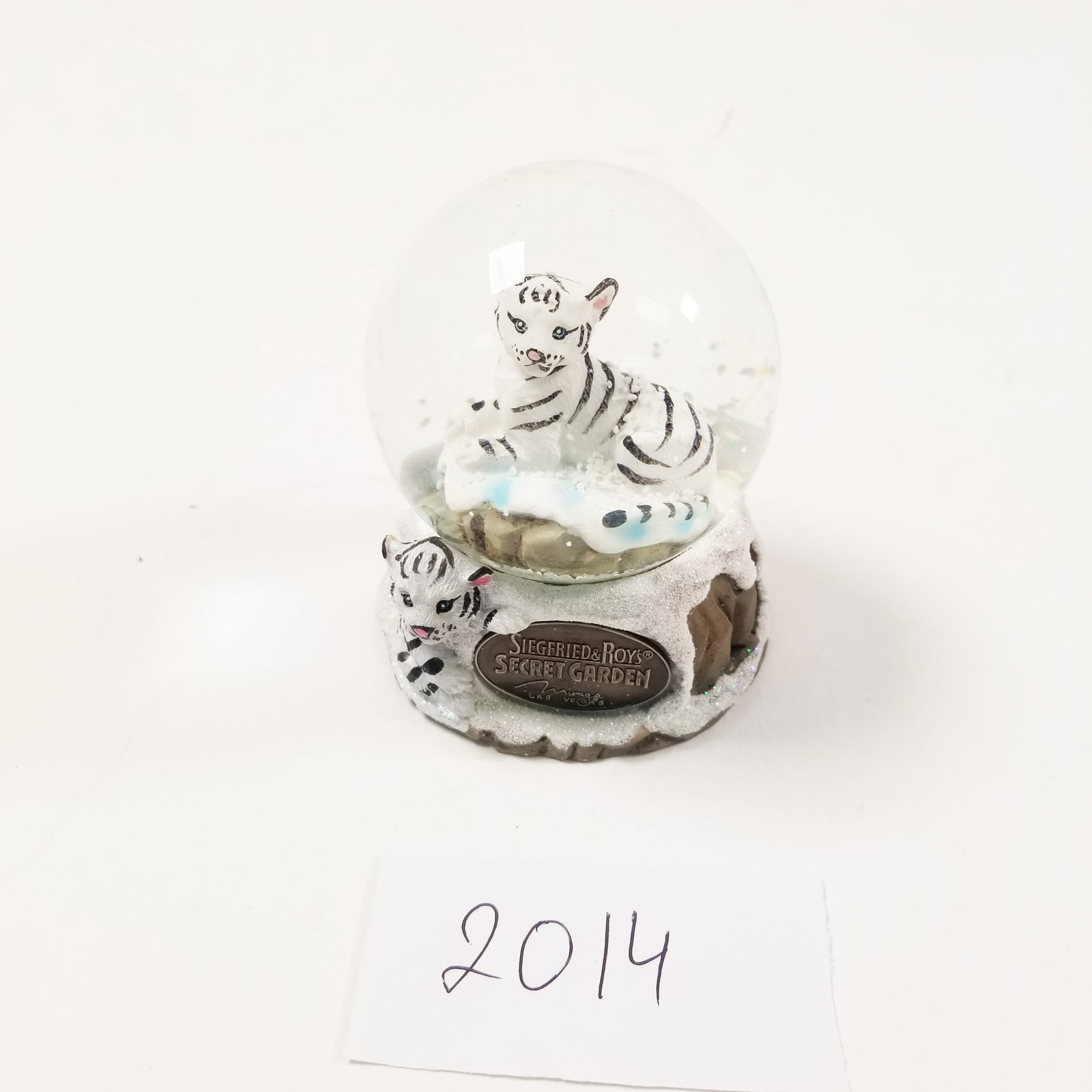 White Tiger Ceramic Snow Globe: White Tiger Ceramic Snow Globe