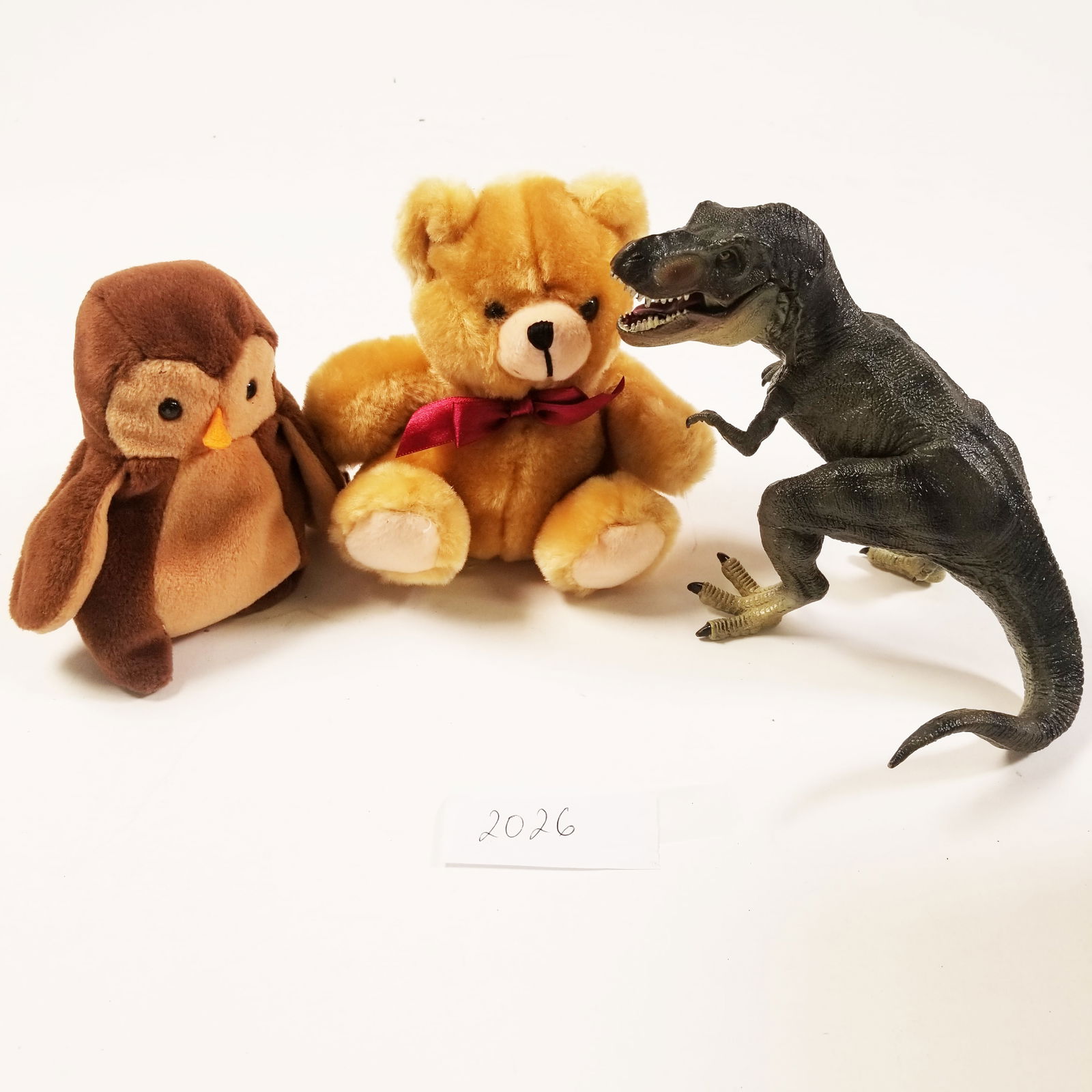 Lot of 3 vintage toys: Lot of 3 vintage toys