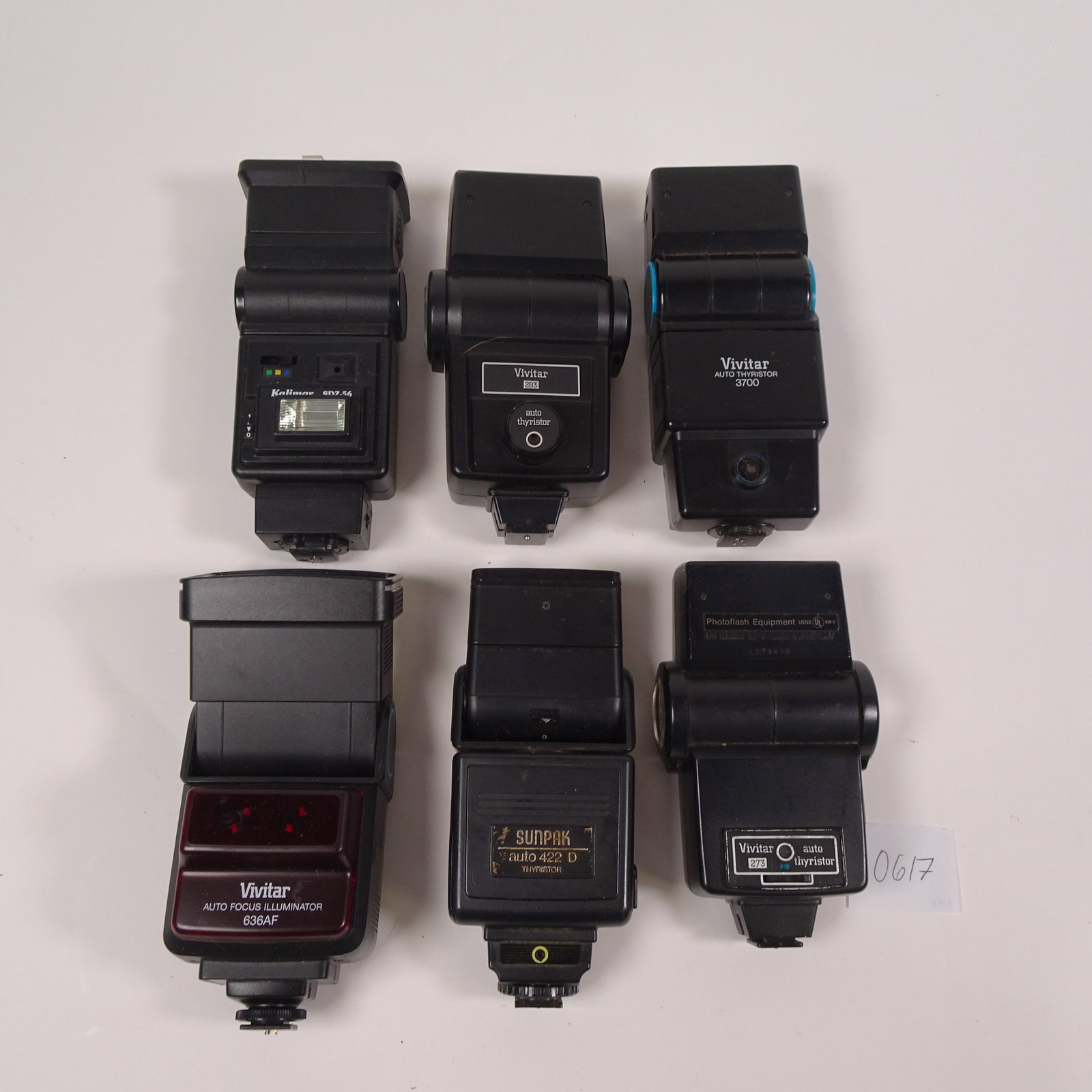 Assortment of Vintage Flashes Set of 6 (Vivitar, Sunpak): Assortment of Vintage Flashes Set of 6 (Vivitar, Sunpak) Sold as-is, condition varies. See photos for details.