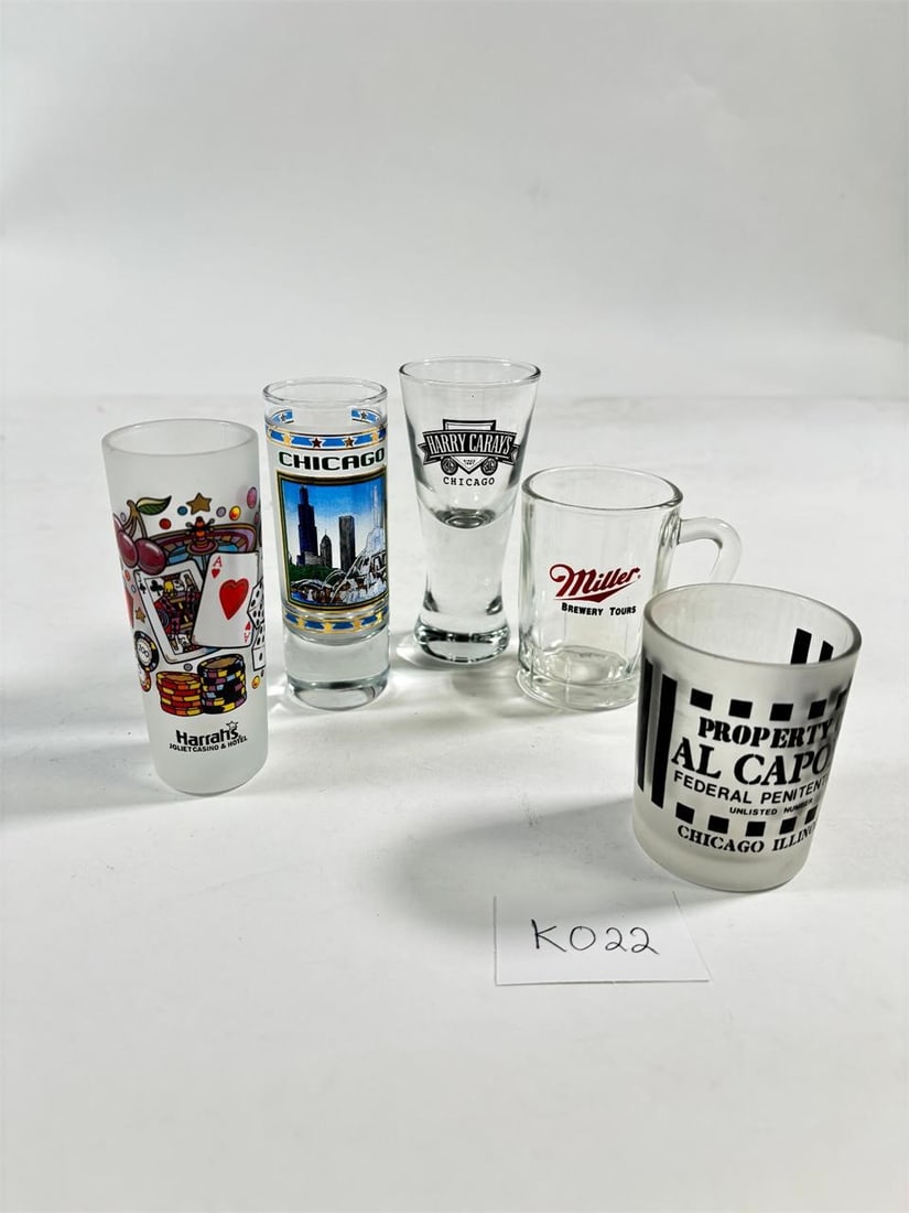 Vintage Shot Glasses Set of 5 (Souvenir Style:... (1 of 2)
