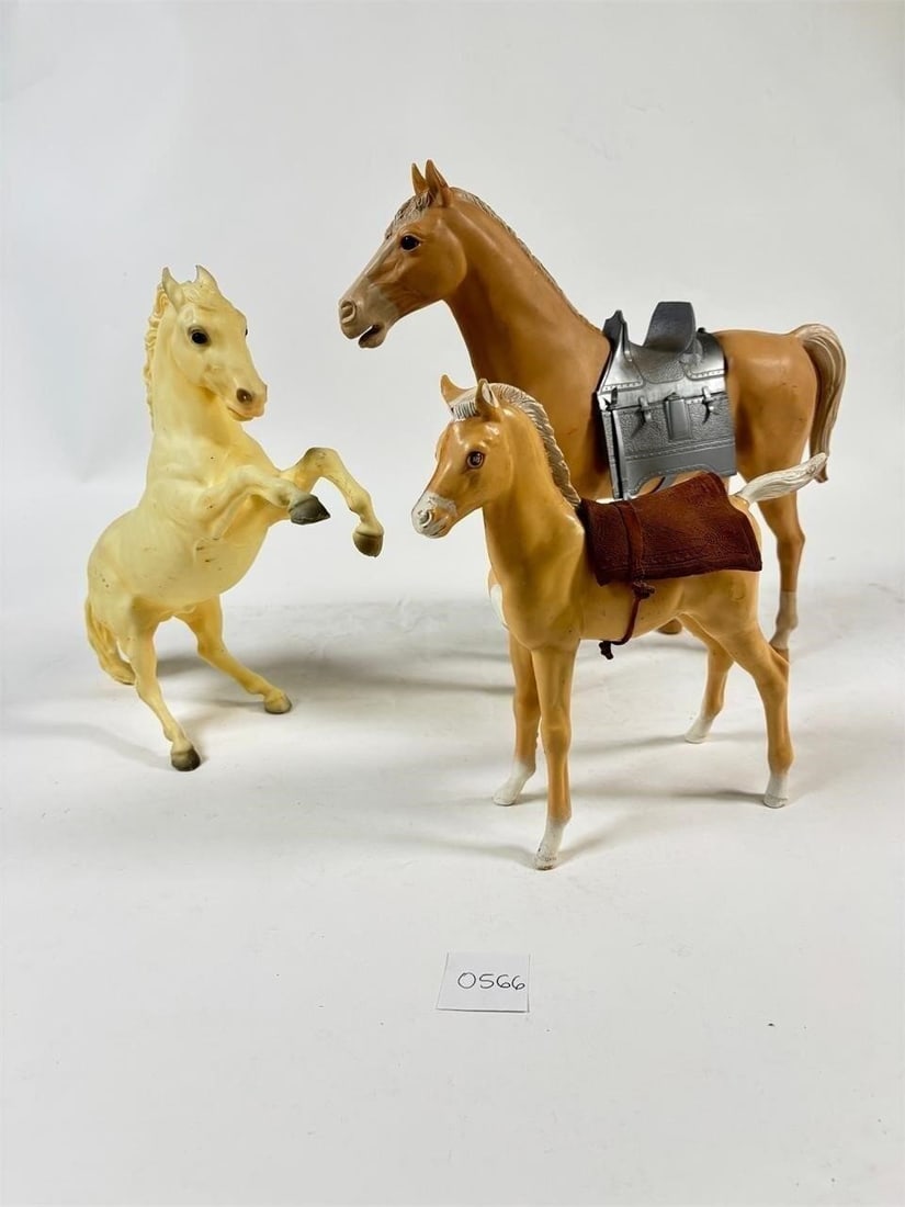 Vintage Assortment of Horses Set of 3 (1 of 4)