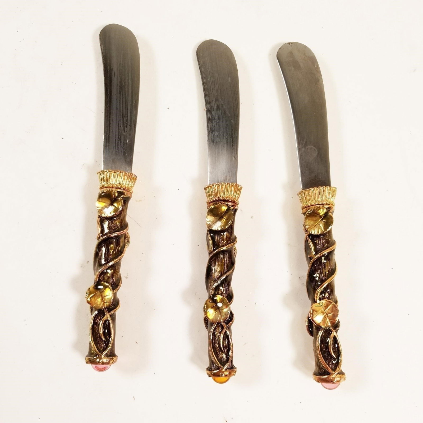 Vintage Collectible Decorative Butter Knifes...: Set of 3. Vintage Collectible Decorative Butter Knifes Set of 3- Sold as-is, condition varies. See photos for details.