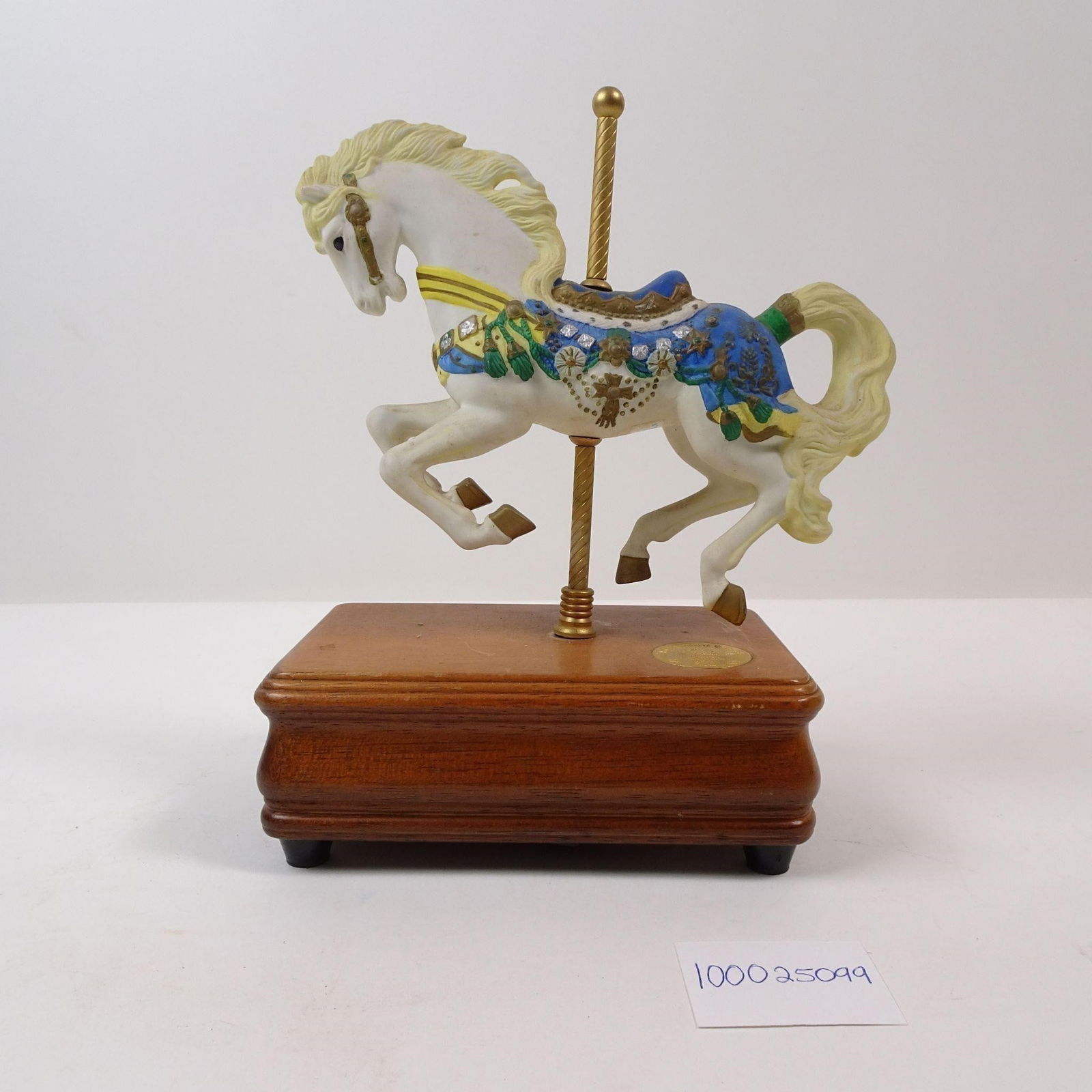 Vintage Royal Carousel Collection Music Box Horse (1 of 5)