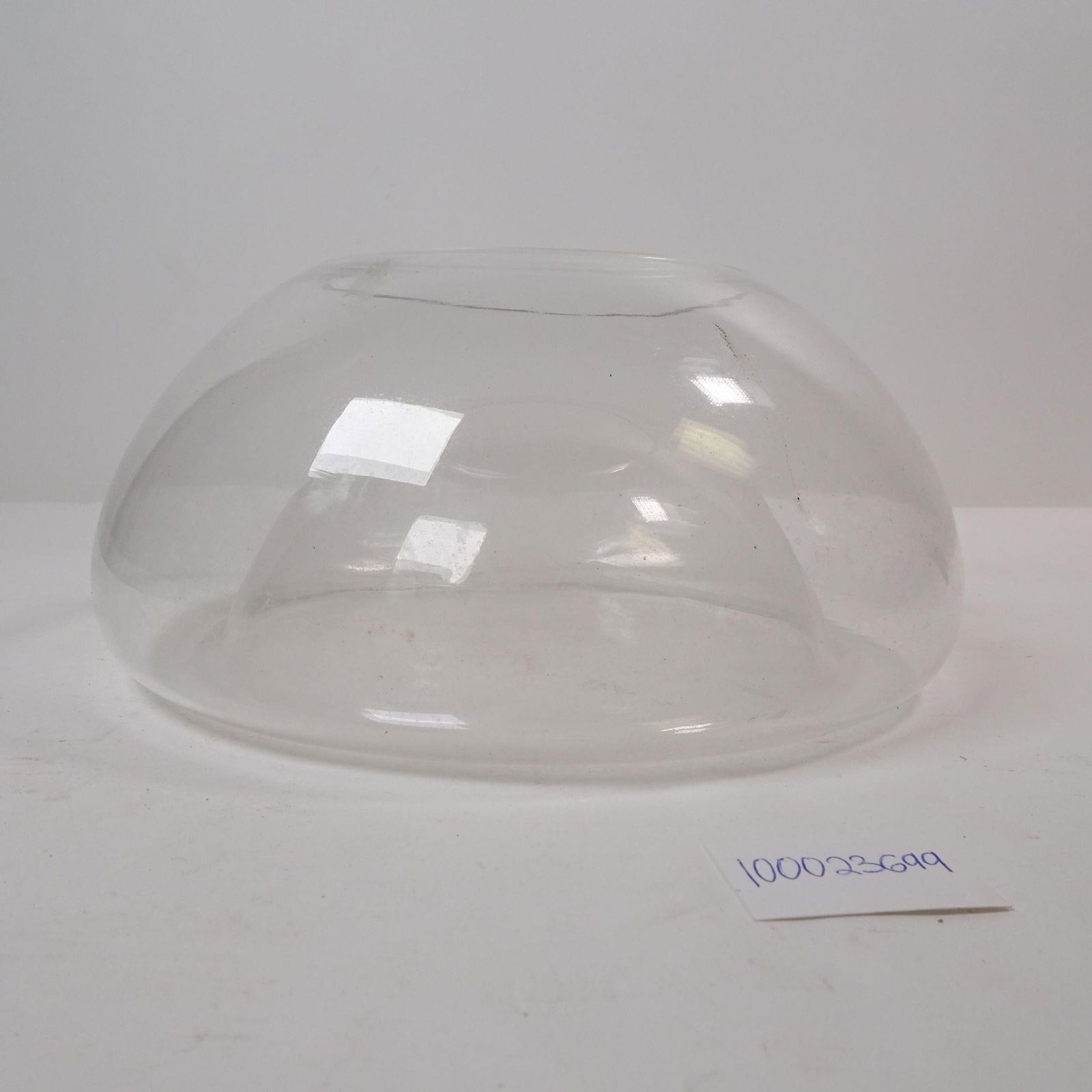 Vintage Lightscapes Double Wall Floater Bowl: A decorative vintage Lightscapes double wall floater bowl, perfect for creating a beautiful centerpiece. Its unique design is ideal for showcasing floating candles or flowers, adding a touch of elegan