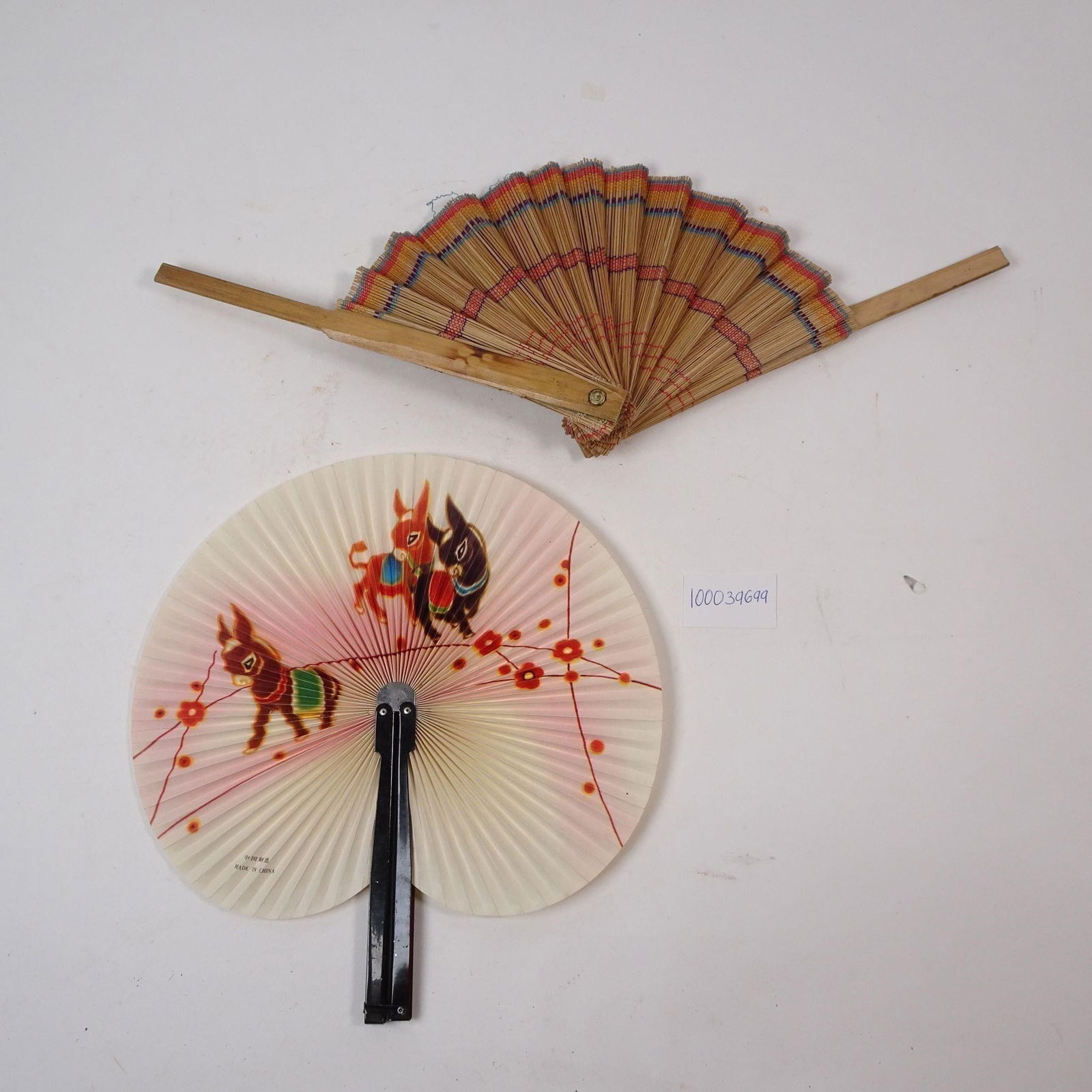 Oriental Folding Fans Paper and Bamboo (1 of 3)