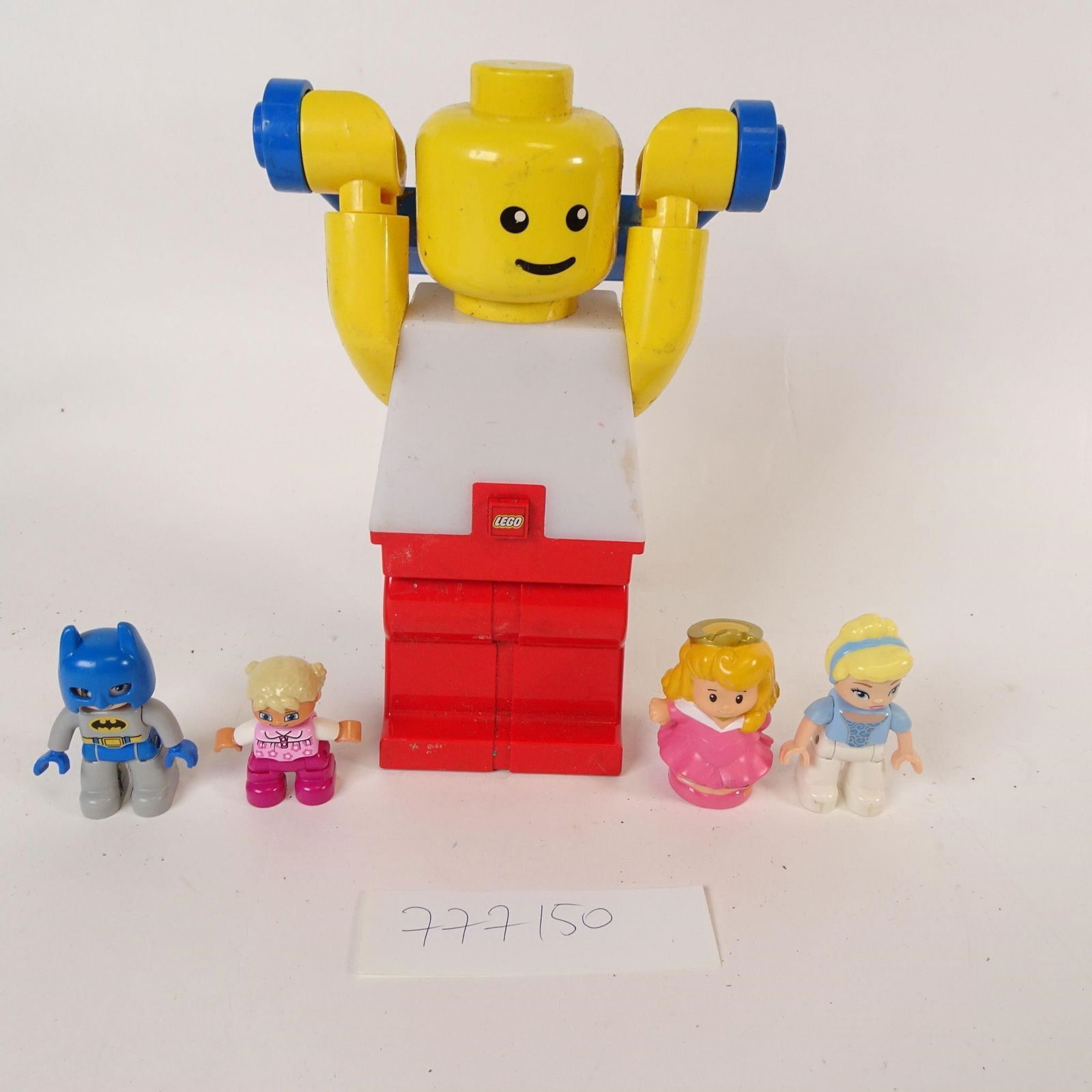 LEGO Duplo Figure Lot: LEGO Duplo figure lot including 1 large LEGO figure and 4 smaller Duplo figures - great for toddlers and young children. Includes: -large LEGO Duplo figure (movable arms, battery compartment on bottom