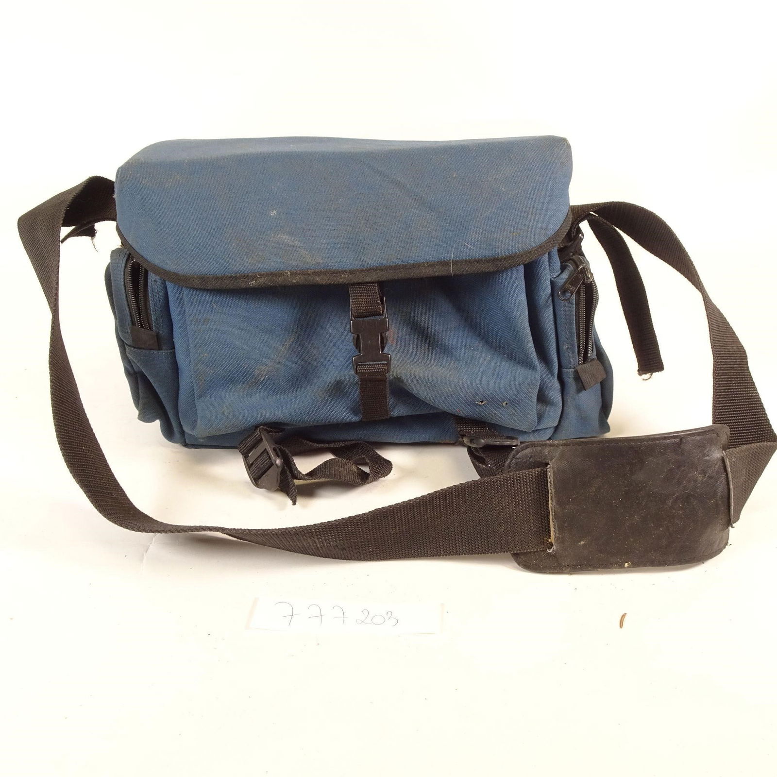 Minolta X-370 Film Camera Kit (1 of 8)