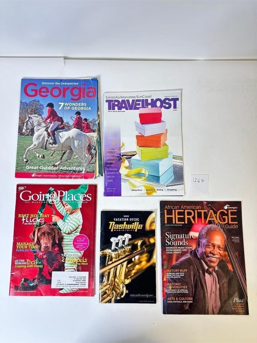 Assortment of Magazines Set of 5: Assorted Random Magazines â?? Set of Various Titles Mixed genres and topics. Condition varies; please refer to photos for details